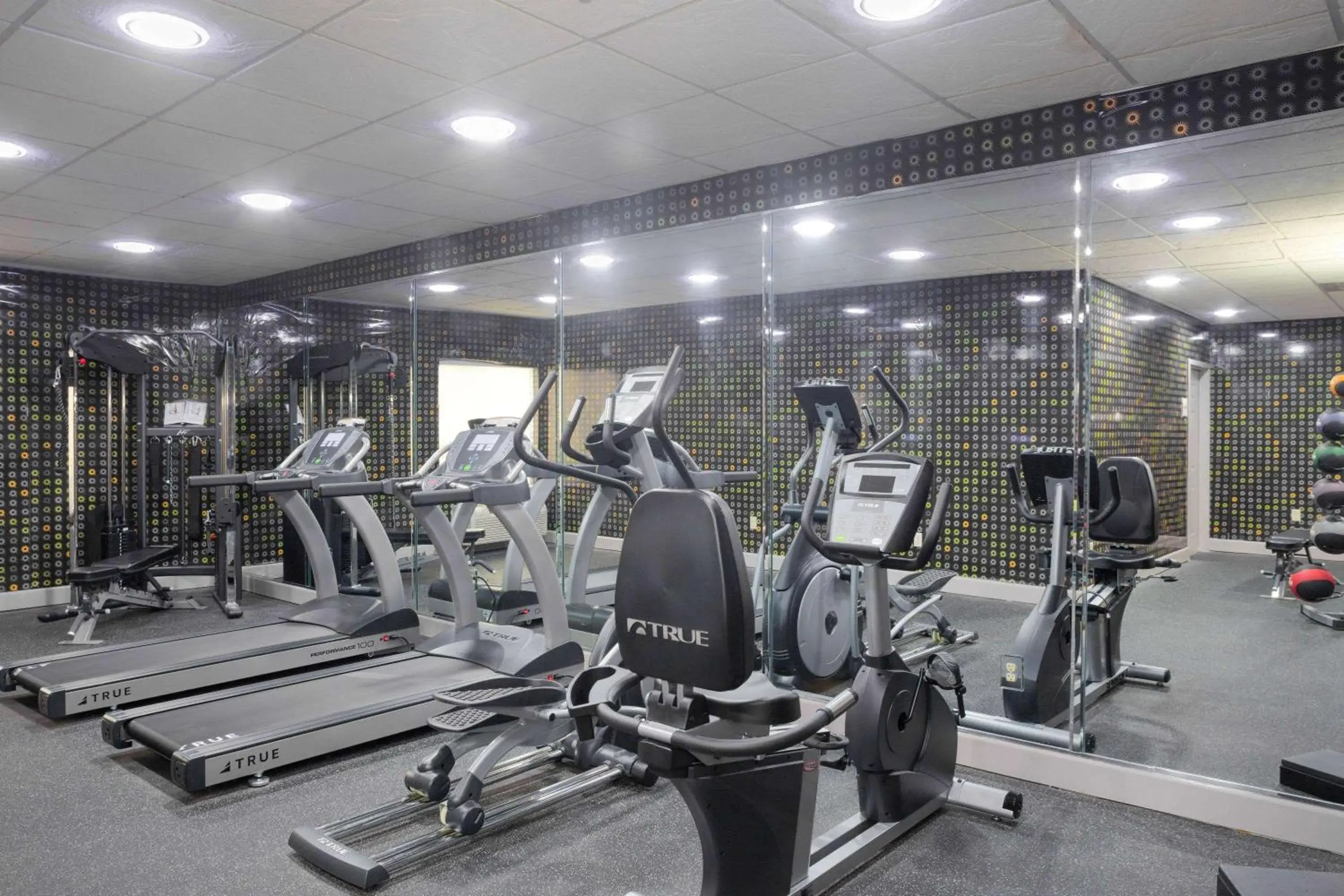 Fitness centre/facilities in La Quinta by Wyndham Mobile - Daphne Fitness centre/facilities in La Quinta by Wyndham Mobile - Daphne