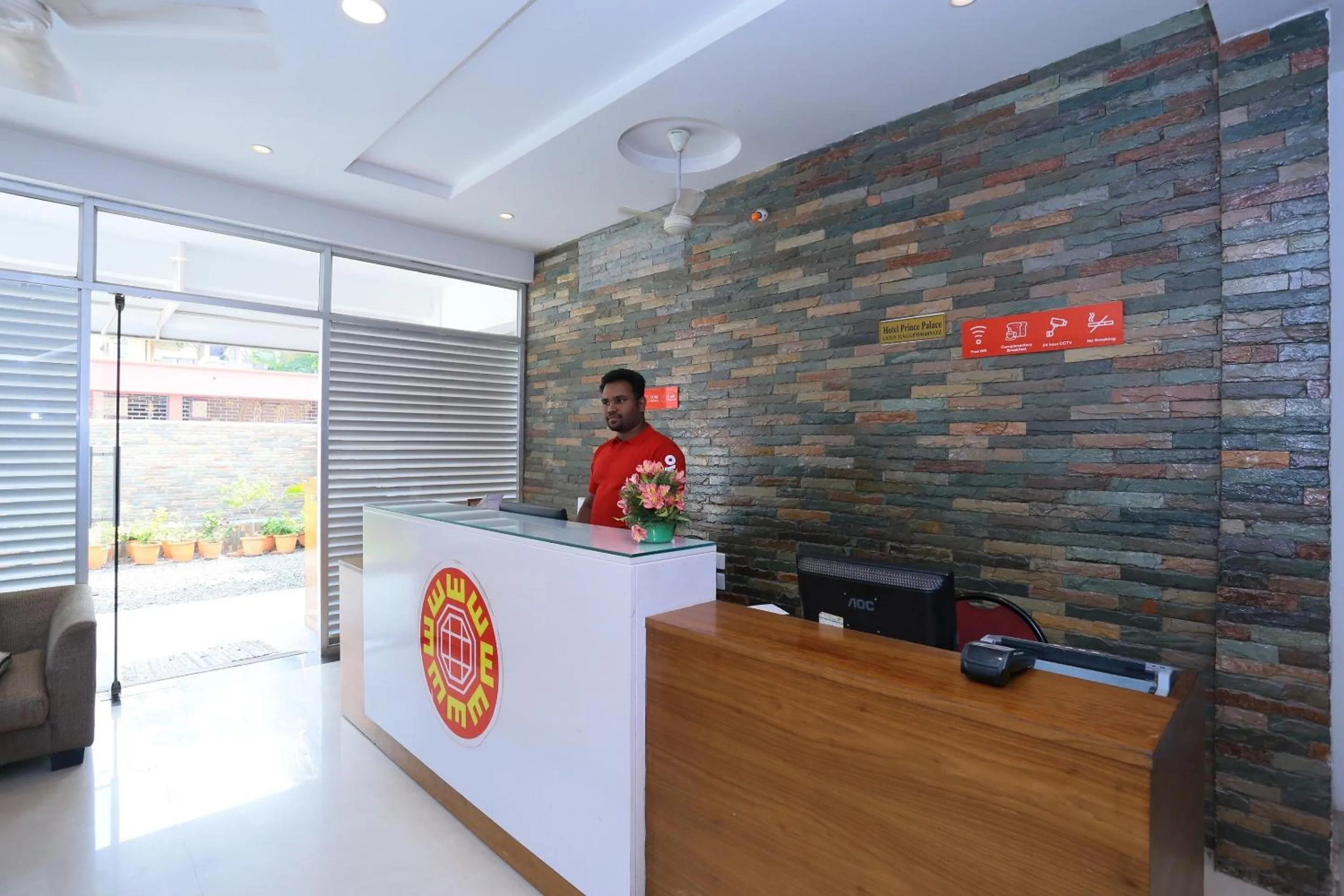 Lobby or reception in Super Townhouse Prince Palace