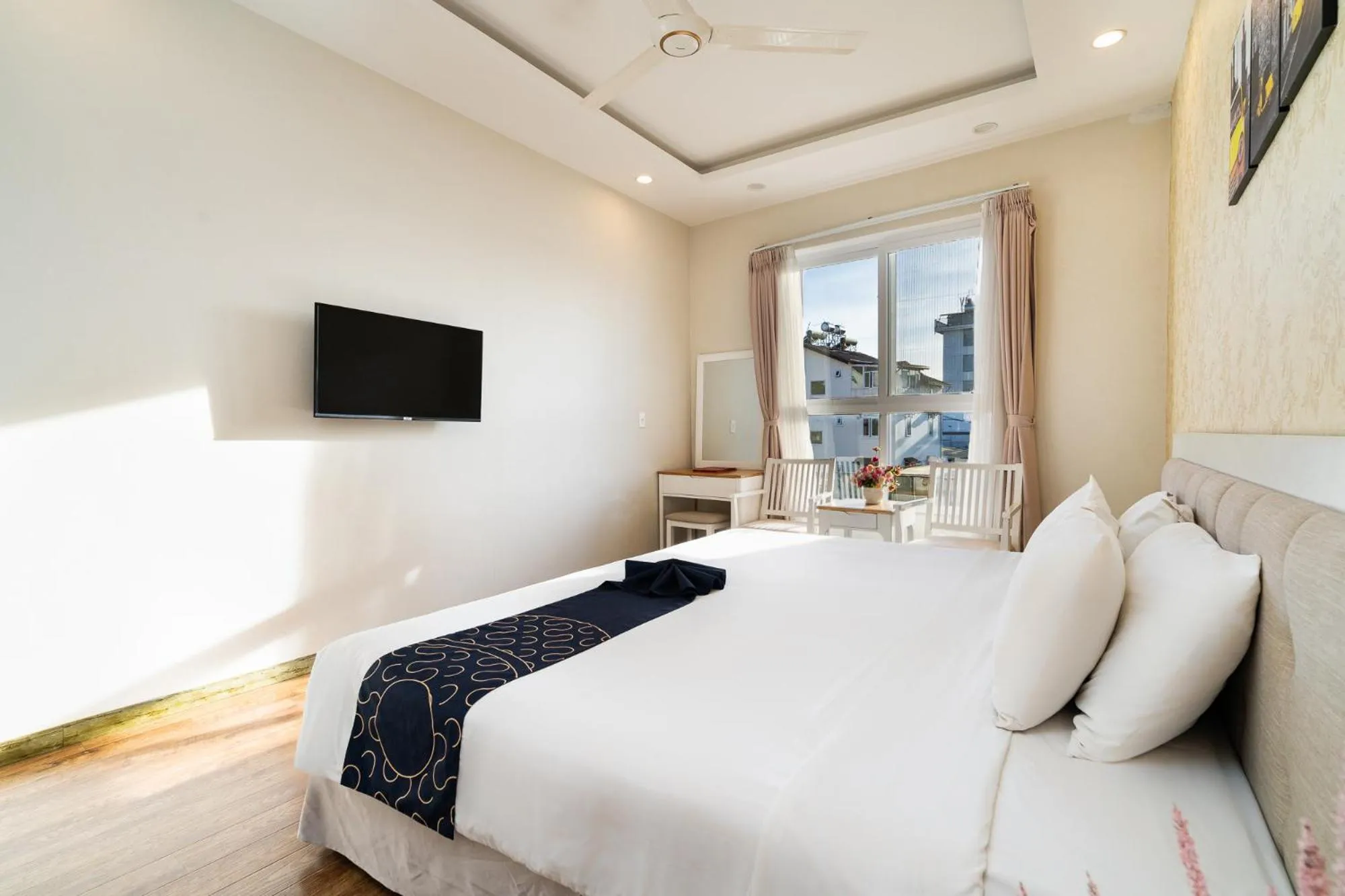 Bed in Saigon's Book Da Lat Hotel