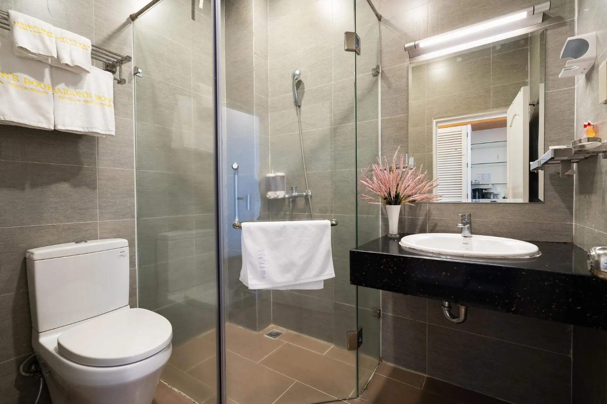 Shower in Saigon's Book Da Lat Hotel