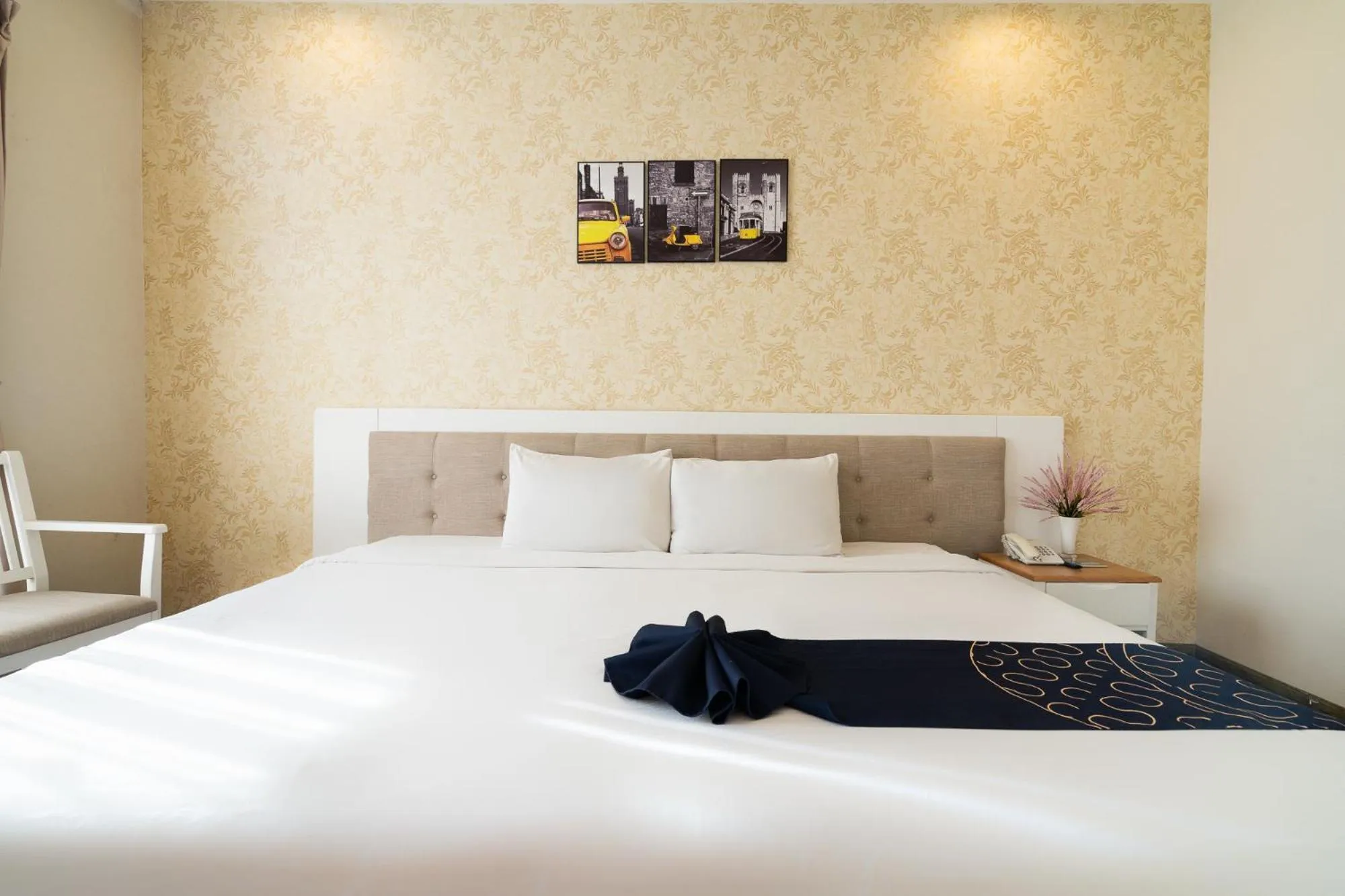 Bed in Saigon's Book Da Lat Hotel