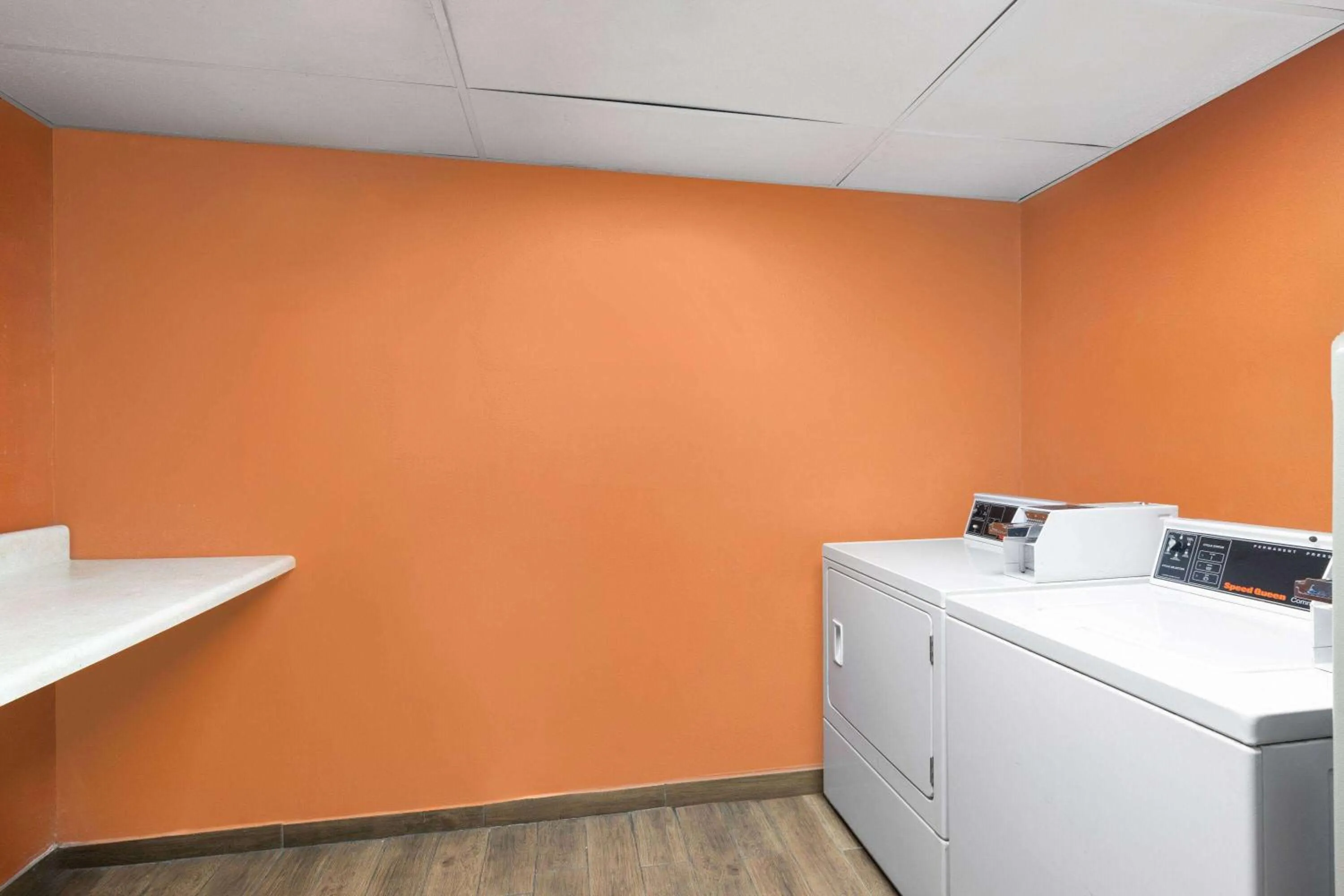 On site in La Quinta Inn by Wyndham Decatur Alabama