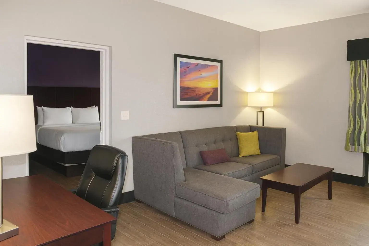 Studio King Suite - Mobility and Hearing Access/Non-Smoking in La Quinta by Wyndham Port Orange / Daytona Studio King Suite - Mobility and Hearing Access/Non-Smoking in La Quinta by Wyndham Port Orange / Daytona