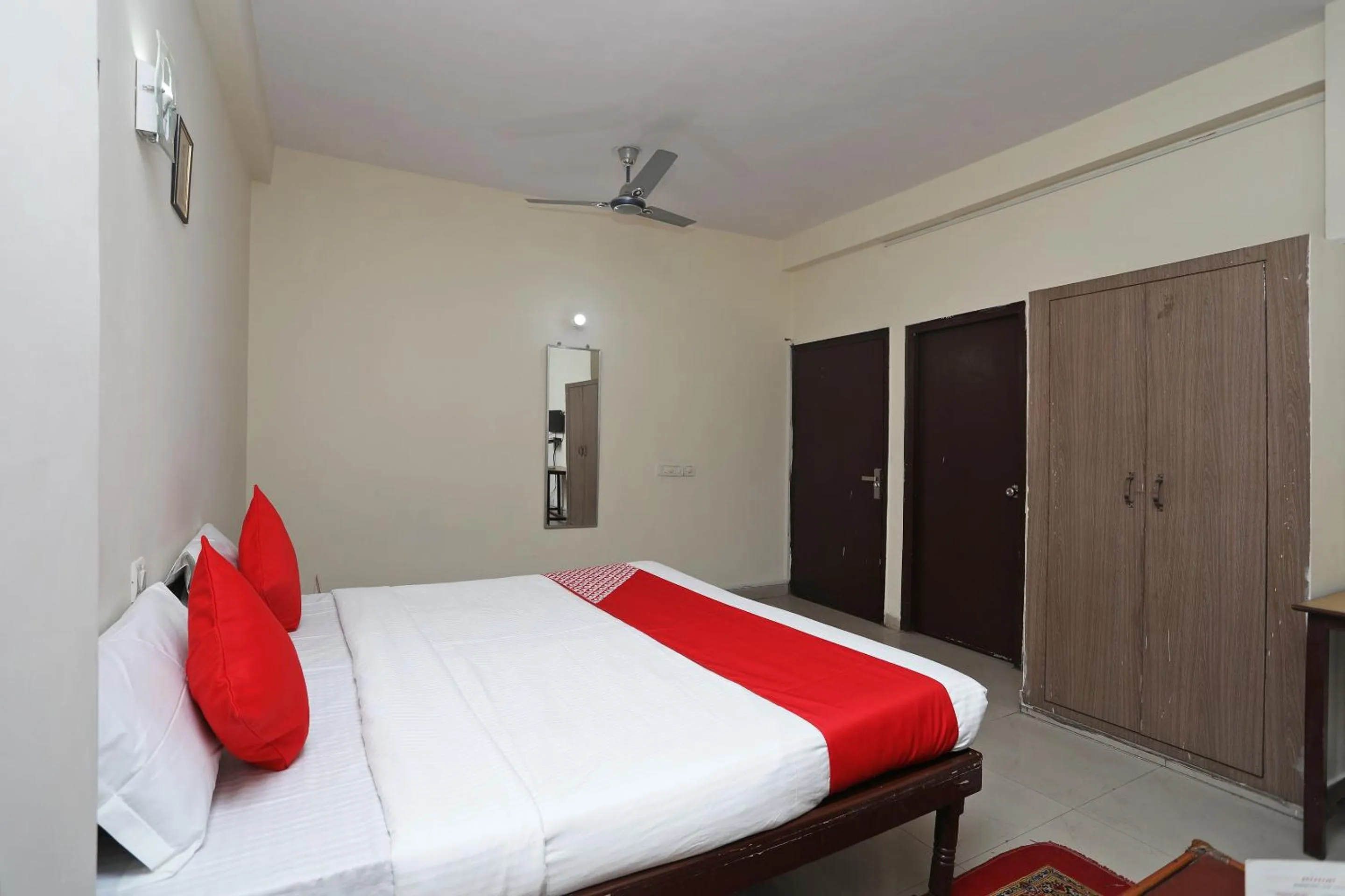 Bedroom, Bed in Super Hotel O Celebration Bnb Home