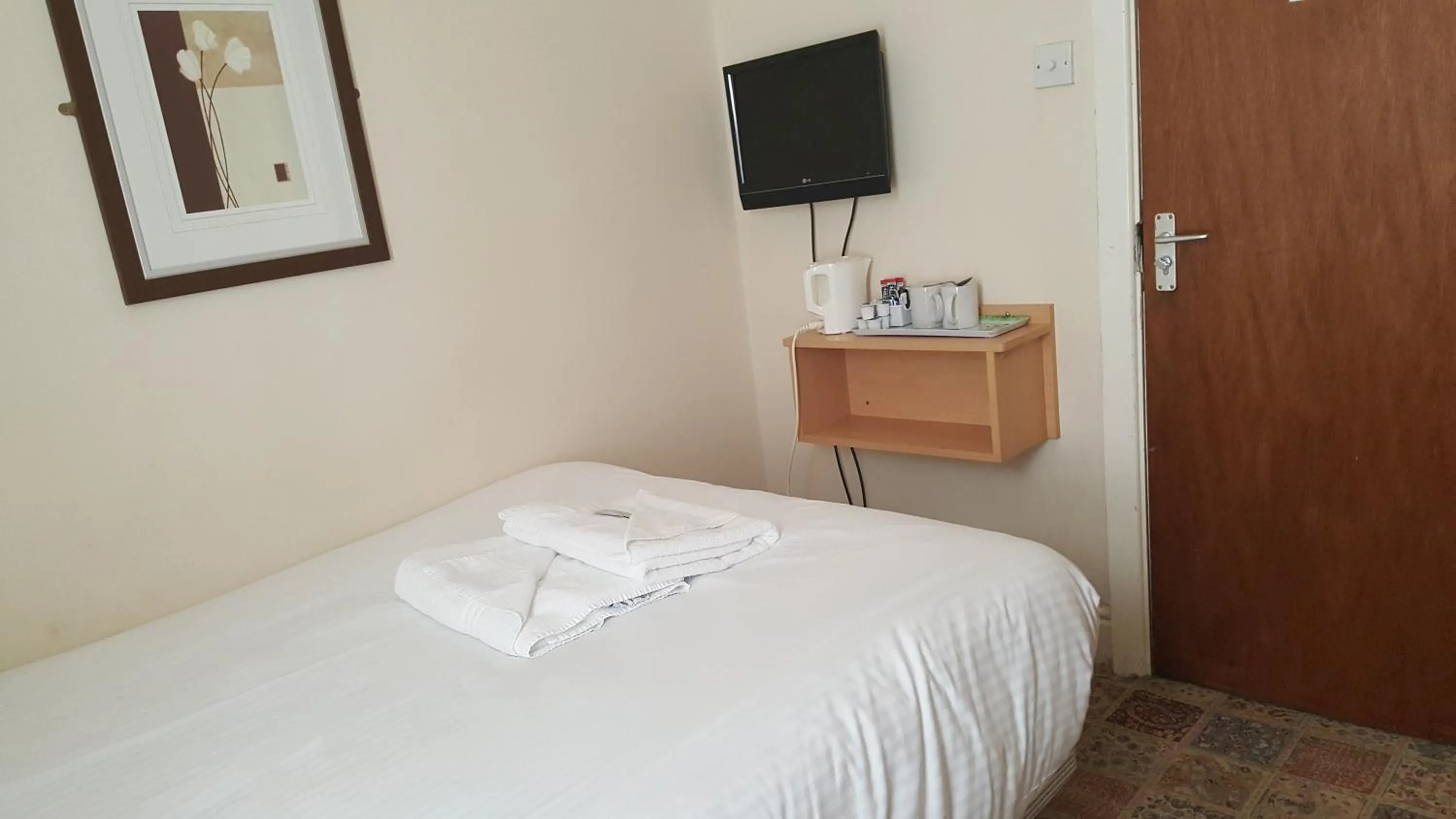 Bed in Fairhaven Hotel