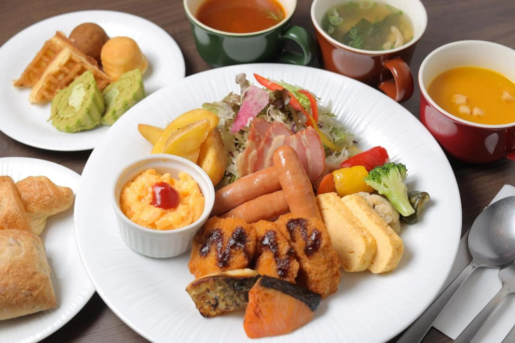 Breakfast in Urban Hotel Kyoto Gojo Premium