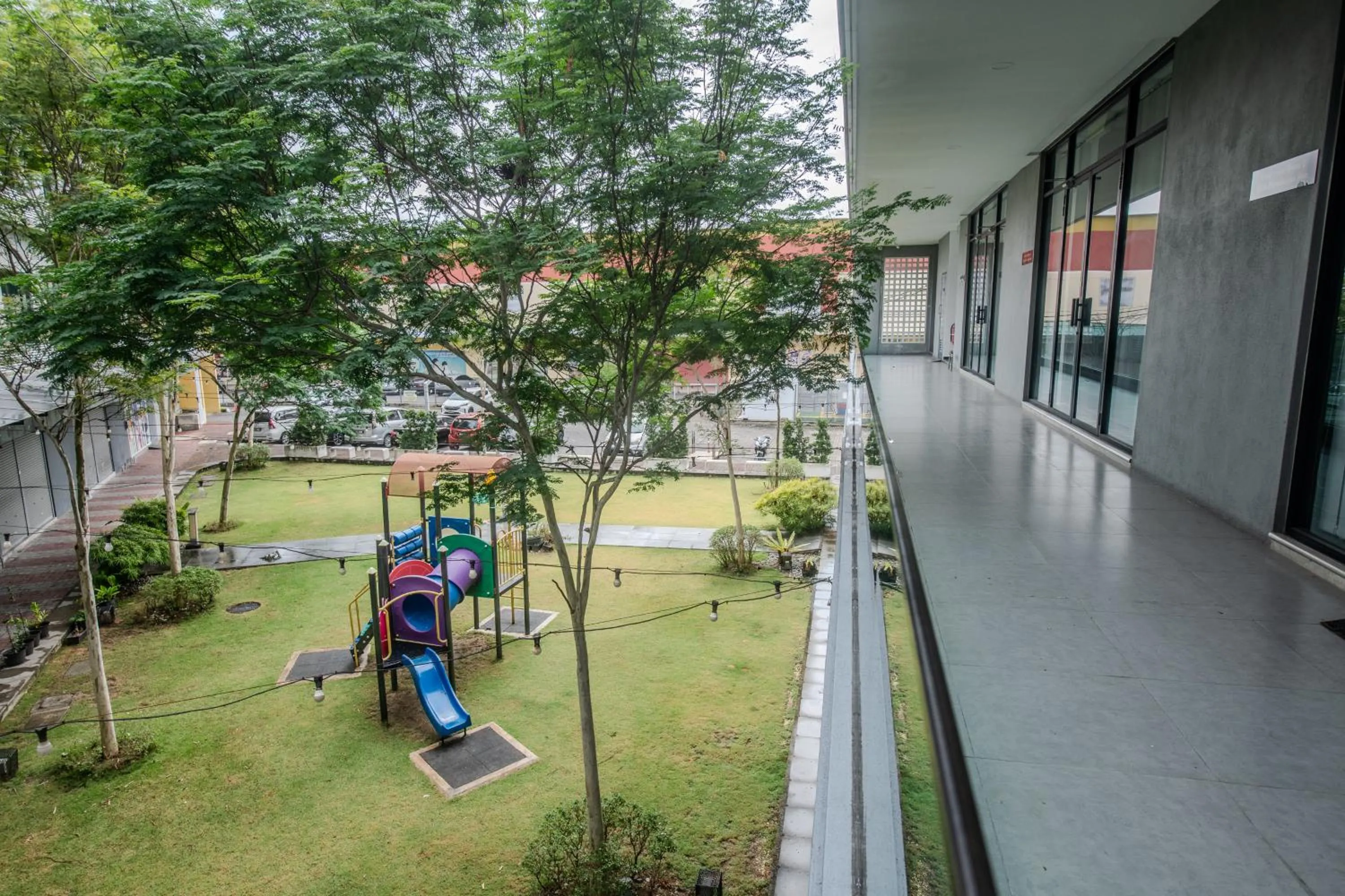 Day in O&G Hotel Parit Buntar