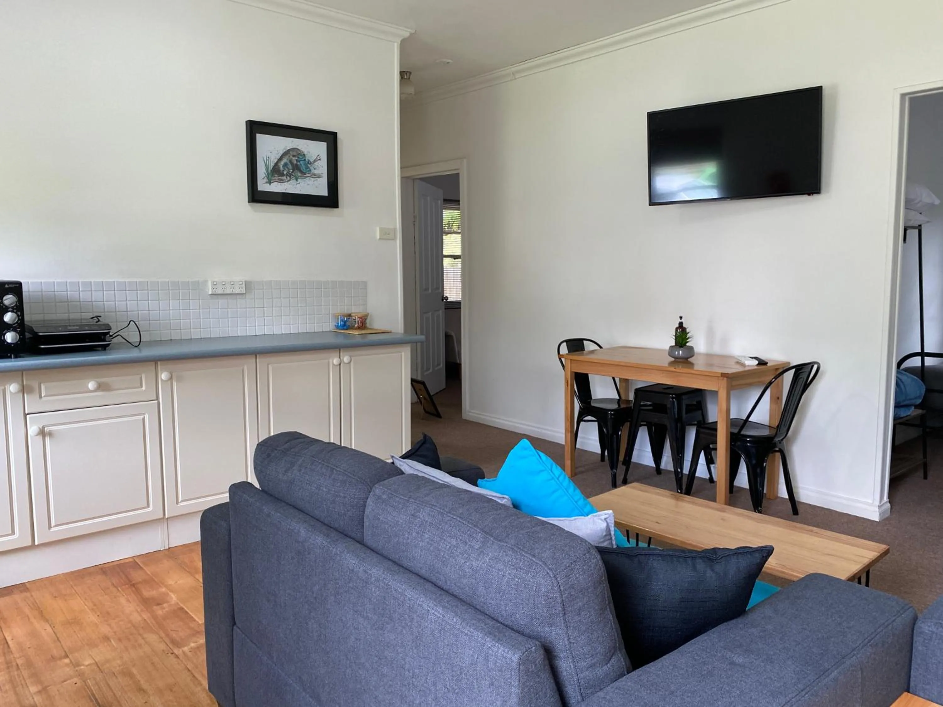 Giants Table and Cottages