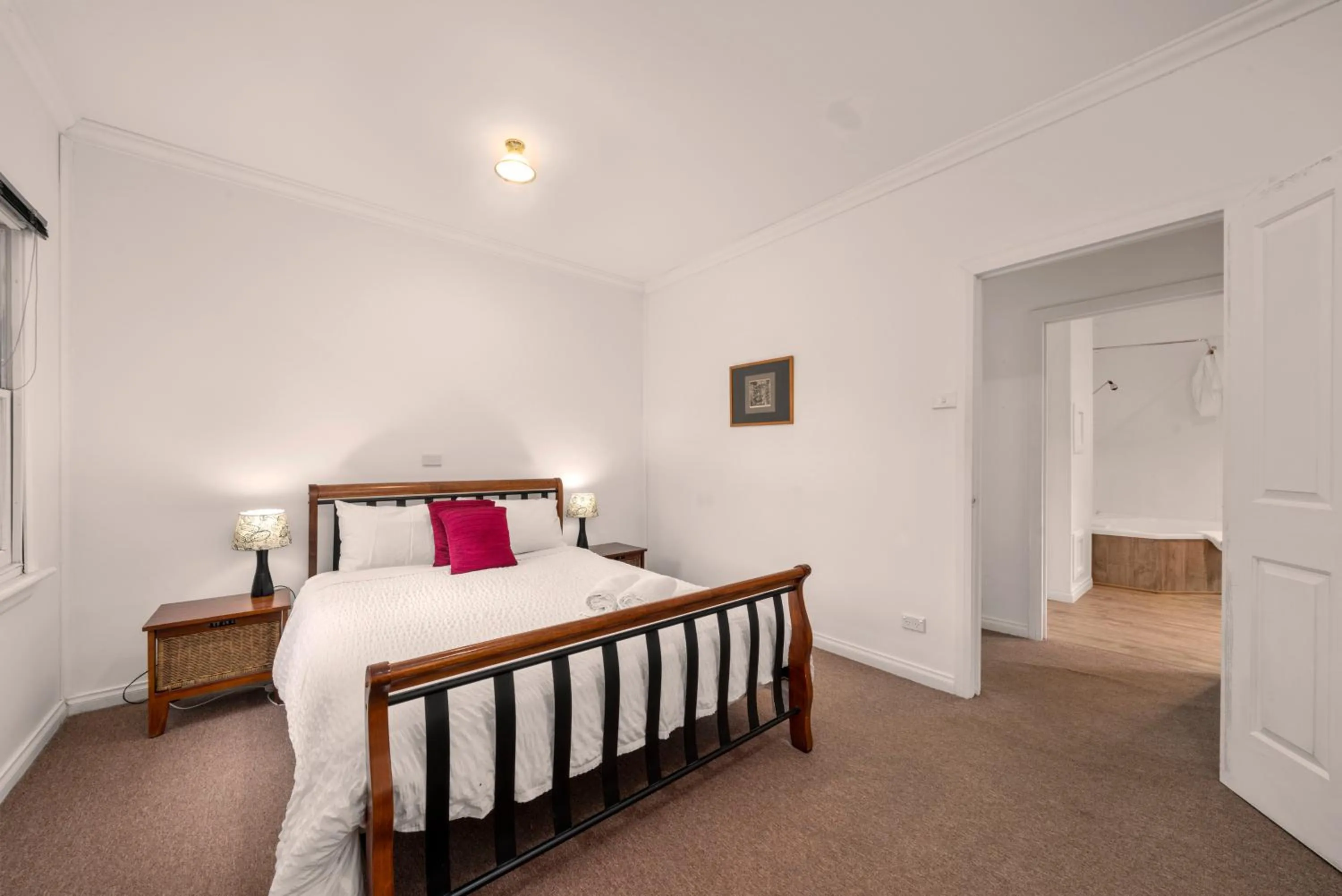 Bed in Giants Table and Cottages