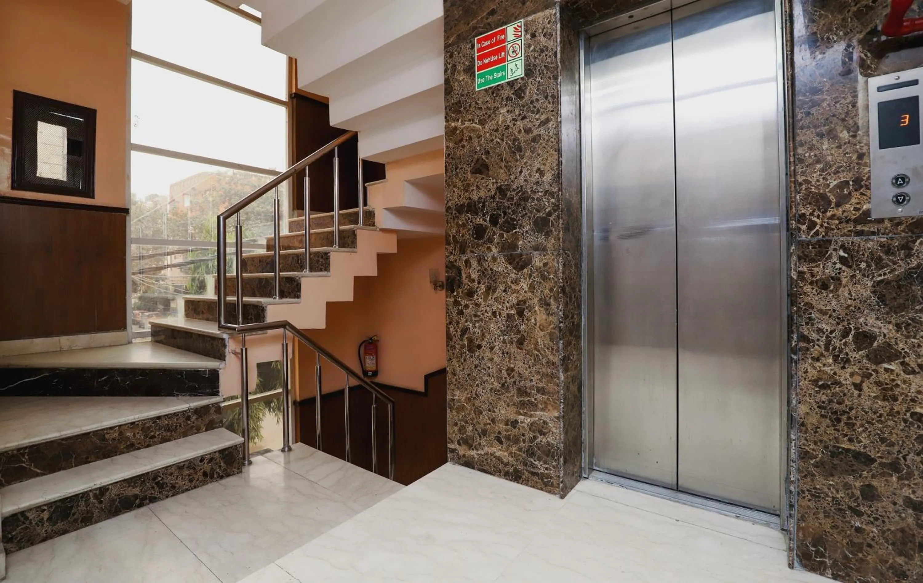 Lobby or reception in Super Hotel O J P Inn Near Patel Nagar Metro Station