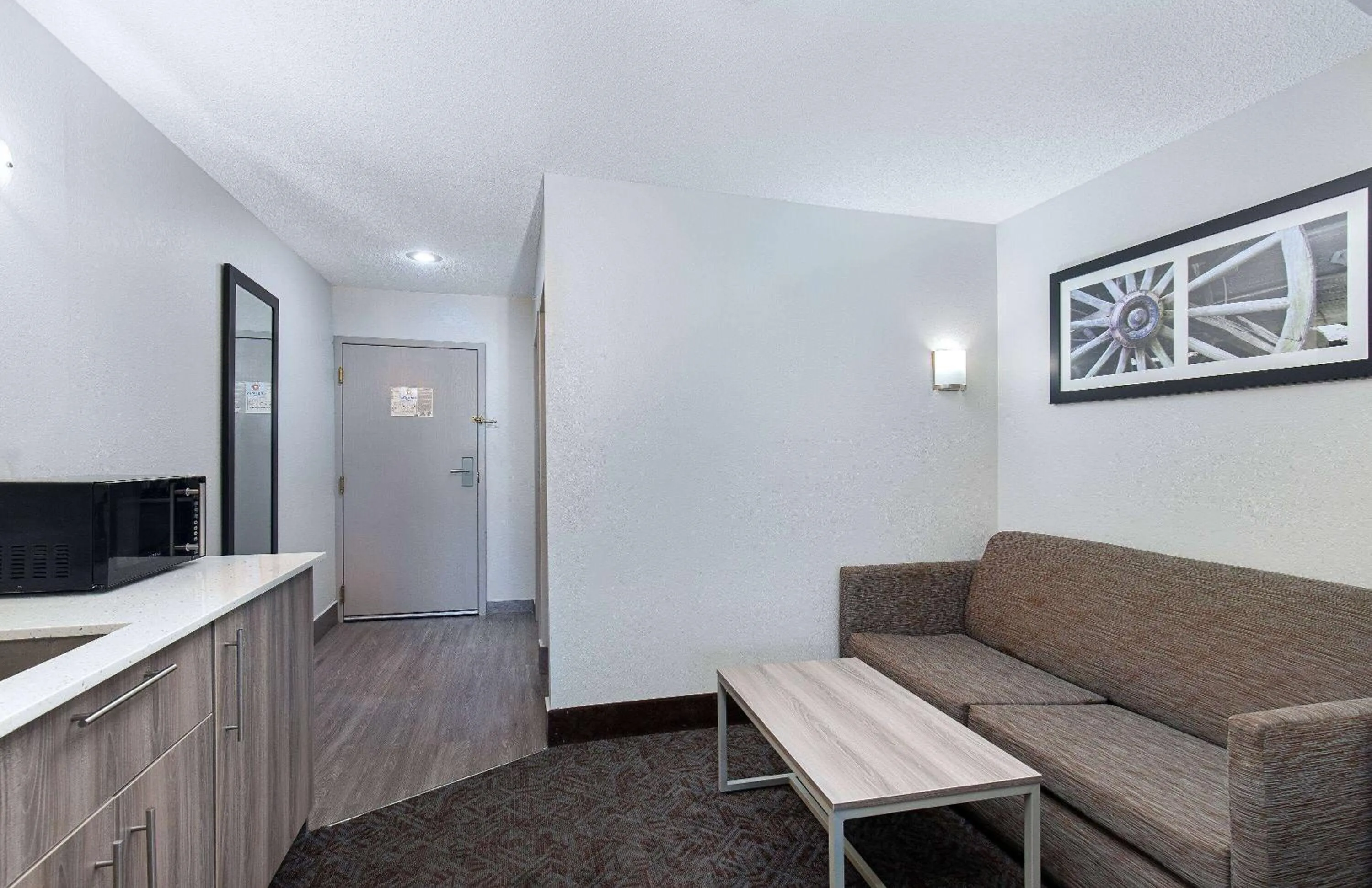 Photo of the whole room in La Quinta Inn by Wyndham Pigeon Forge-Dollywood