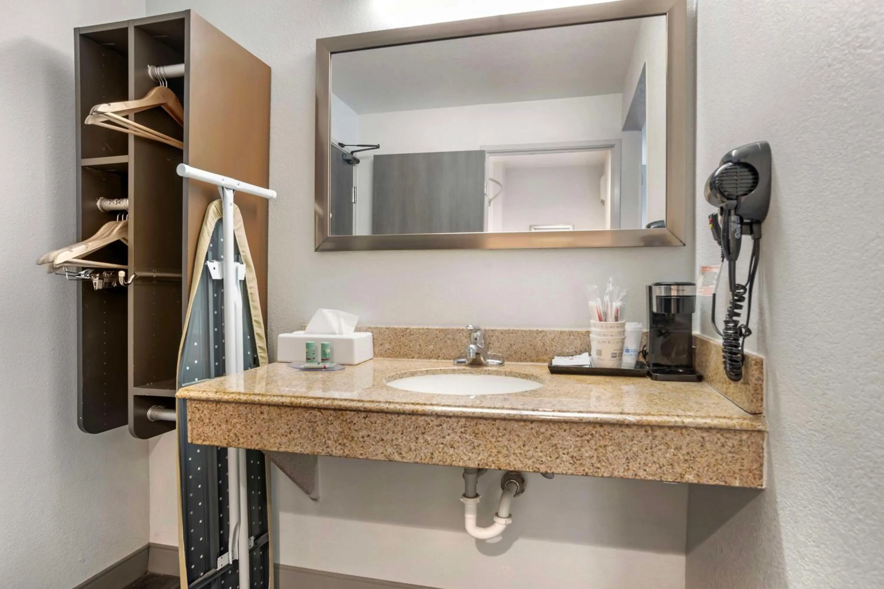 Bathroom in Best Western Montgomery I-85 North