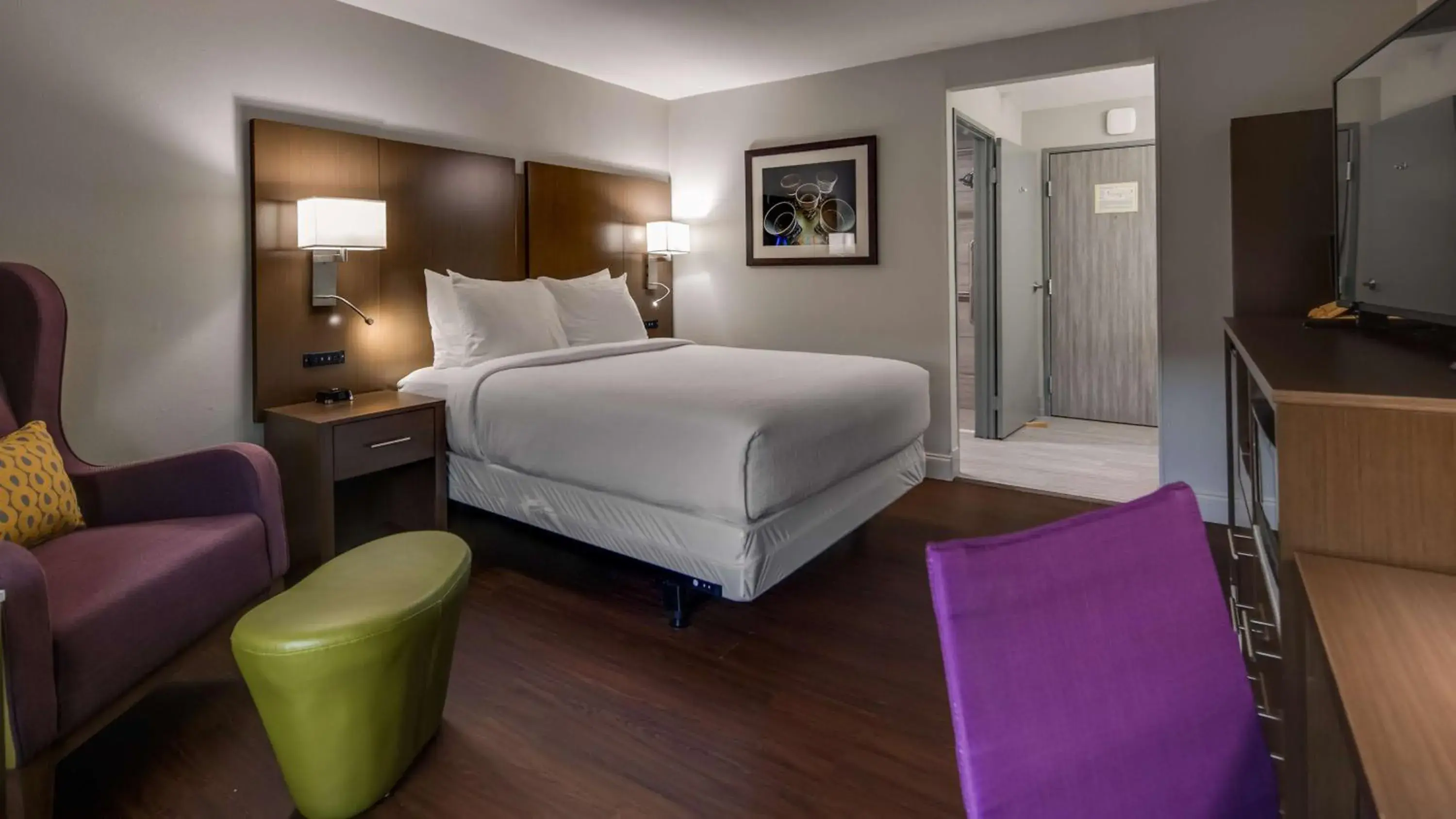 Photo of the whole room, Bed in Best Western Huntsville Photo of the whole room, Bed in Best Western Huntsville