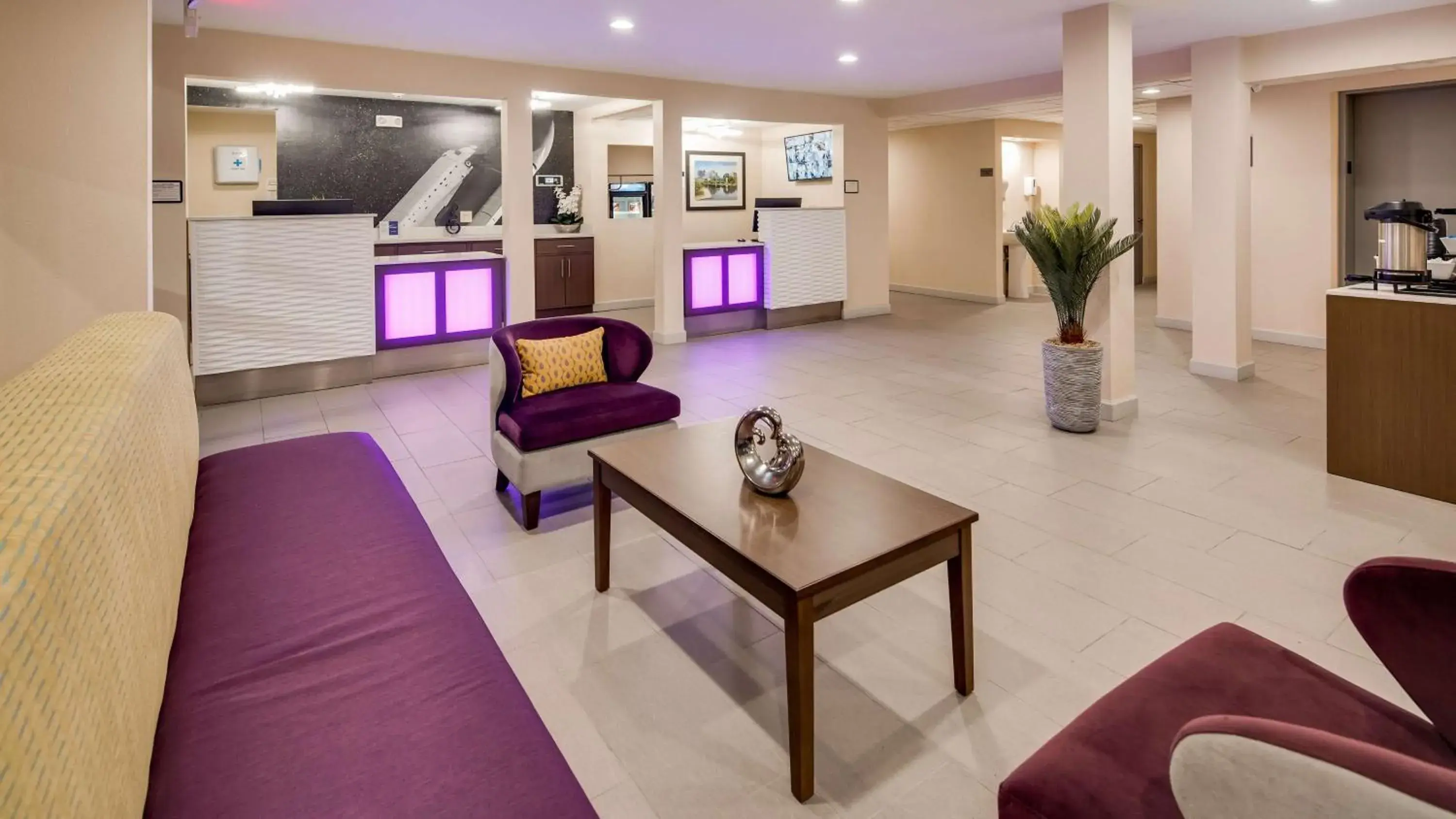 Lobby or reception in Best Western Huntsville Lobby or reception in Best Western Huntsville