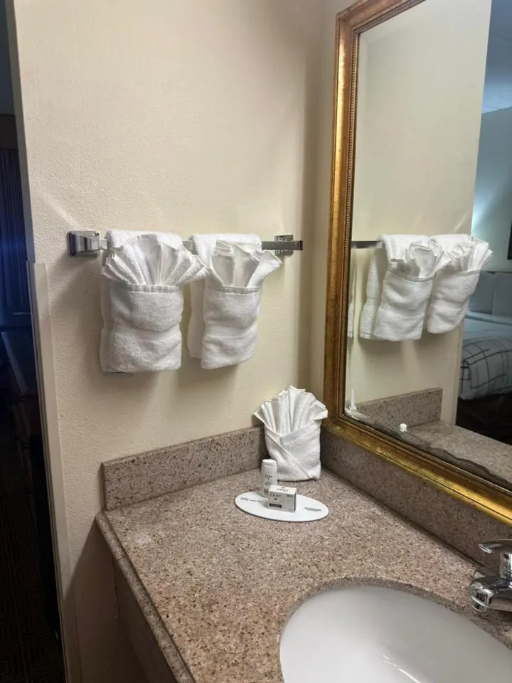 La Quinta Inn & Suites by Wyndham Sawgrass