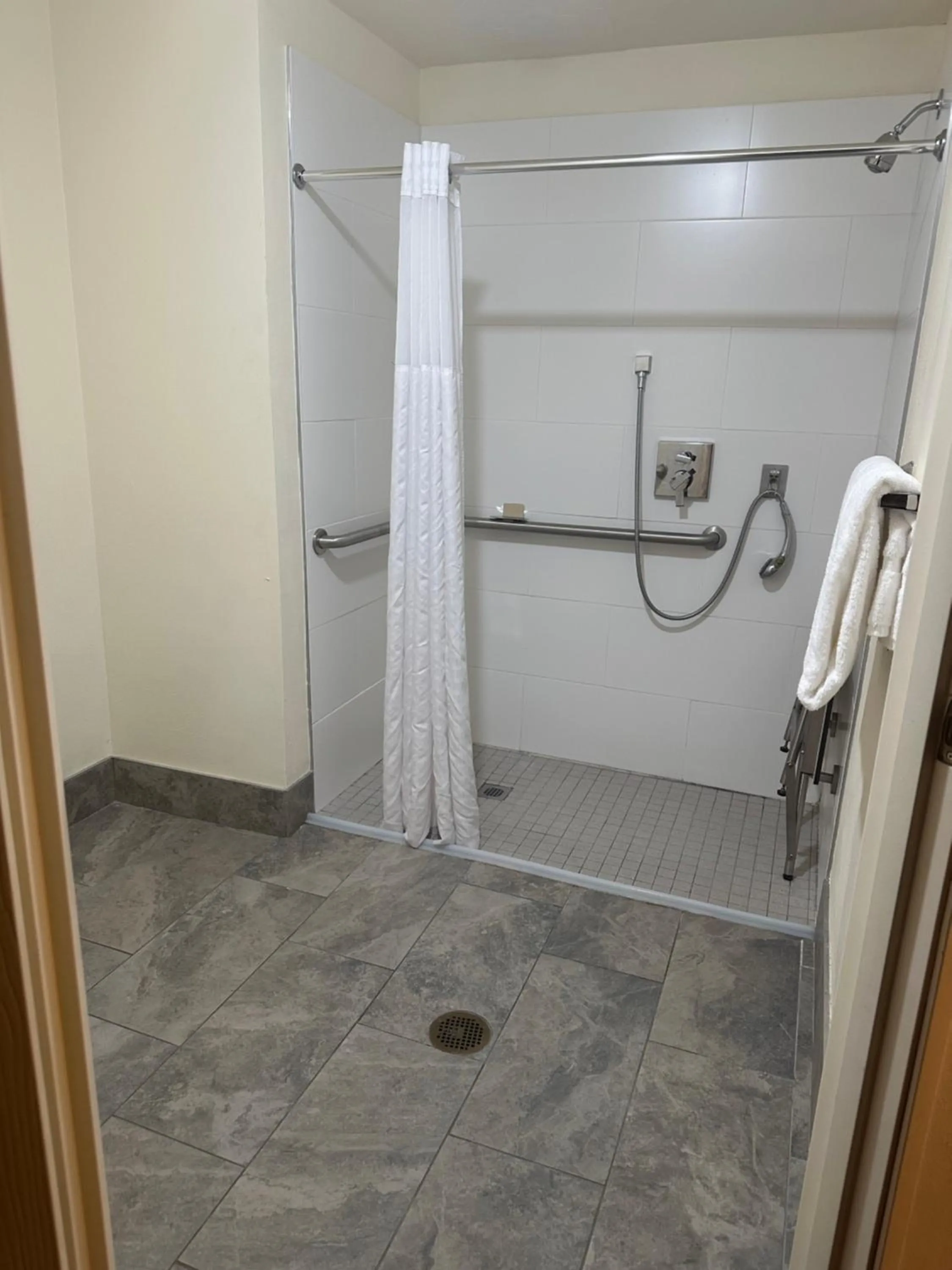 La Quinta Inn & Suites by Wyndham Sawgrass