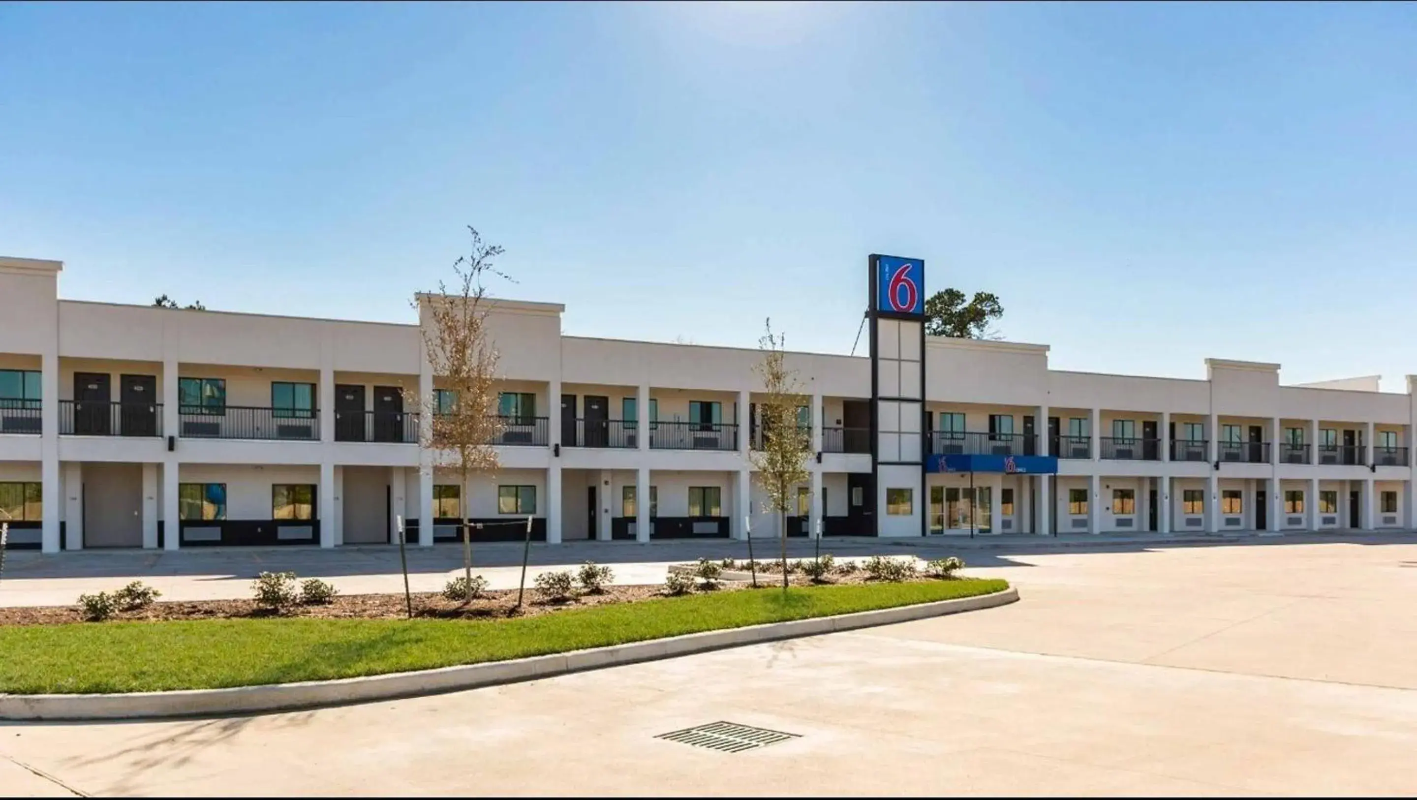Property building in Motel 6-Channelview, TX Property building in Motel 6-Channelview, TX