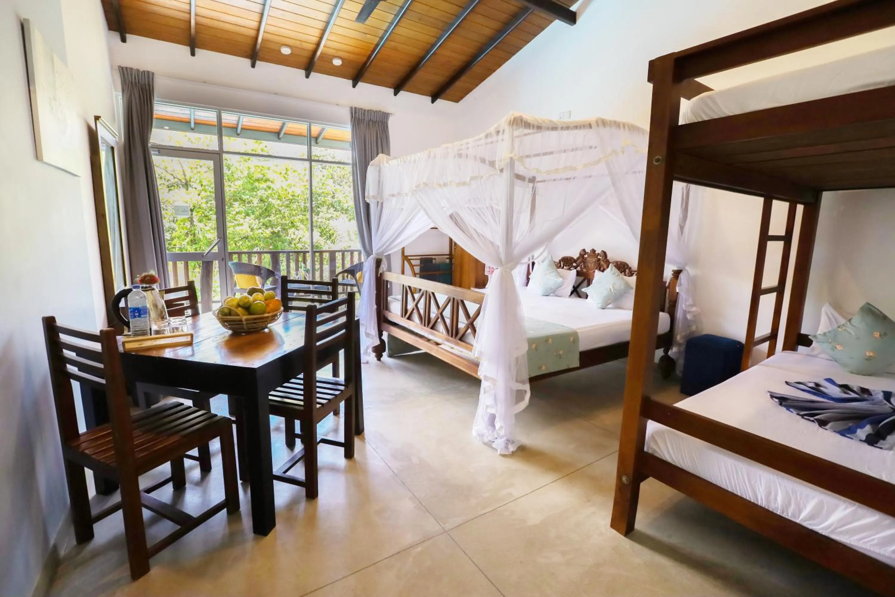 Photo of the whole room, Bed in Chill Bay Weligama