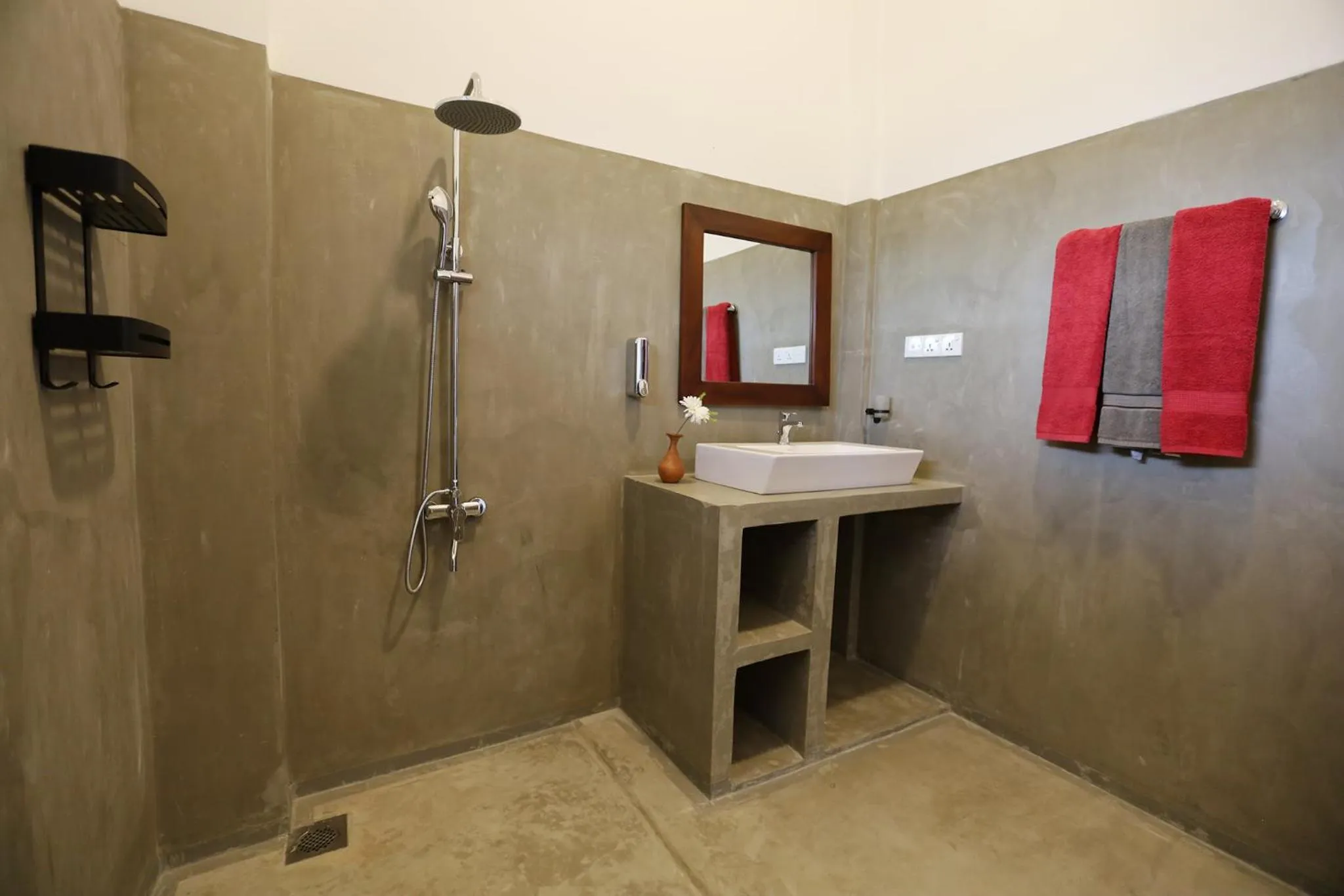 Shower in Chill Bay Weligama