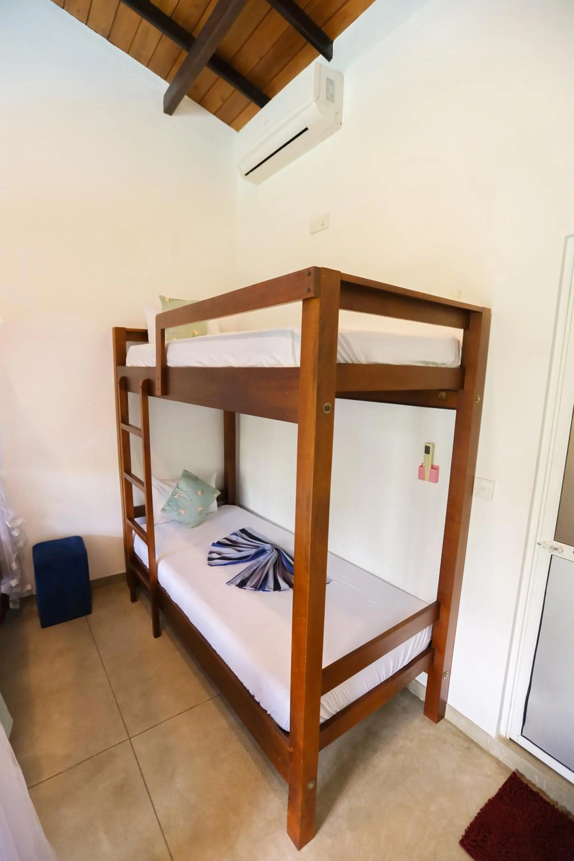 Property building, Bed in Chill Bay Weligama