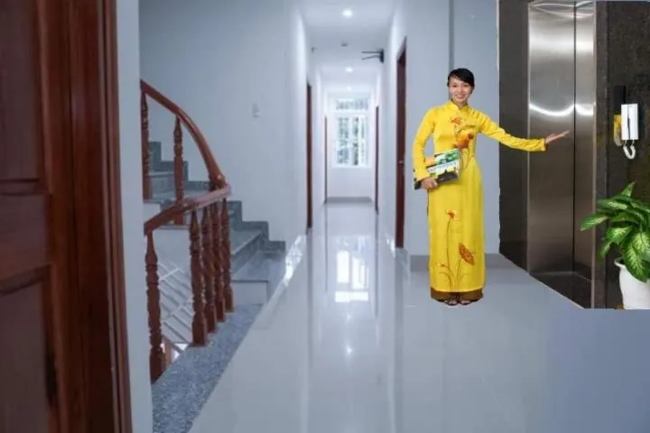 Staff in Jupiter Hotel