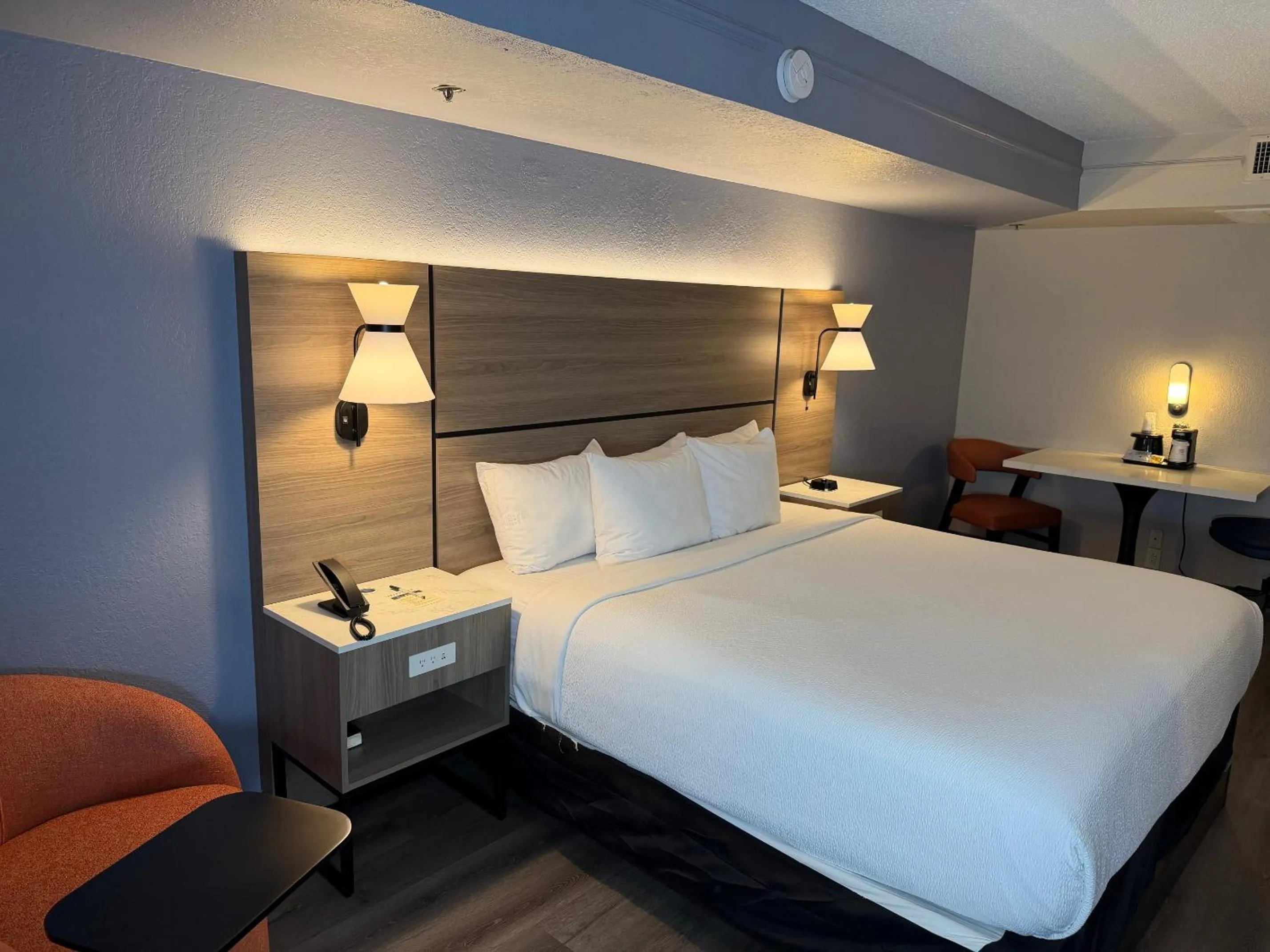 Bed in La Quinta by Wyndham Pinellas Park St Peterburg Clearwater