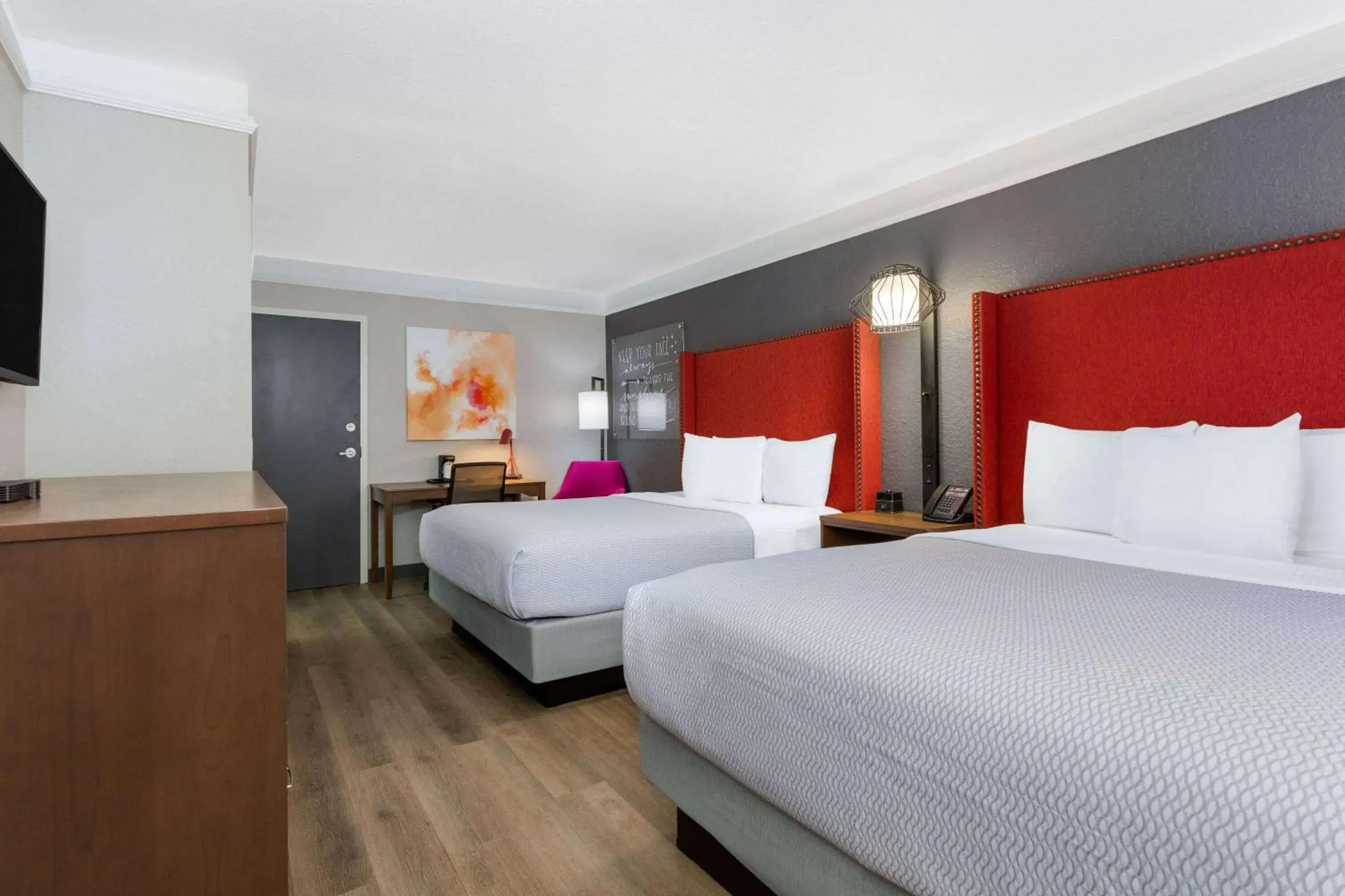 Photo of the whole room, Bed in La Quinta Inn by Wyndham Pensacola Photo of the whole room, Bed in La Quinta Inn by Wyndham Pensacola