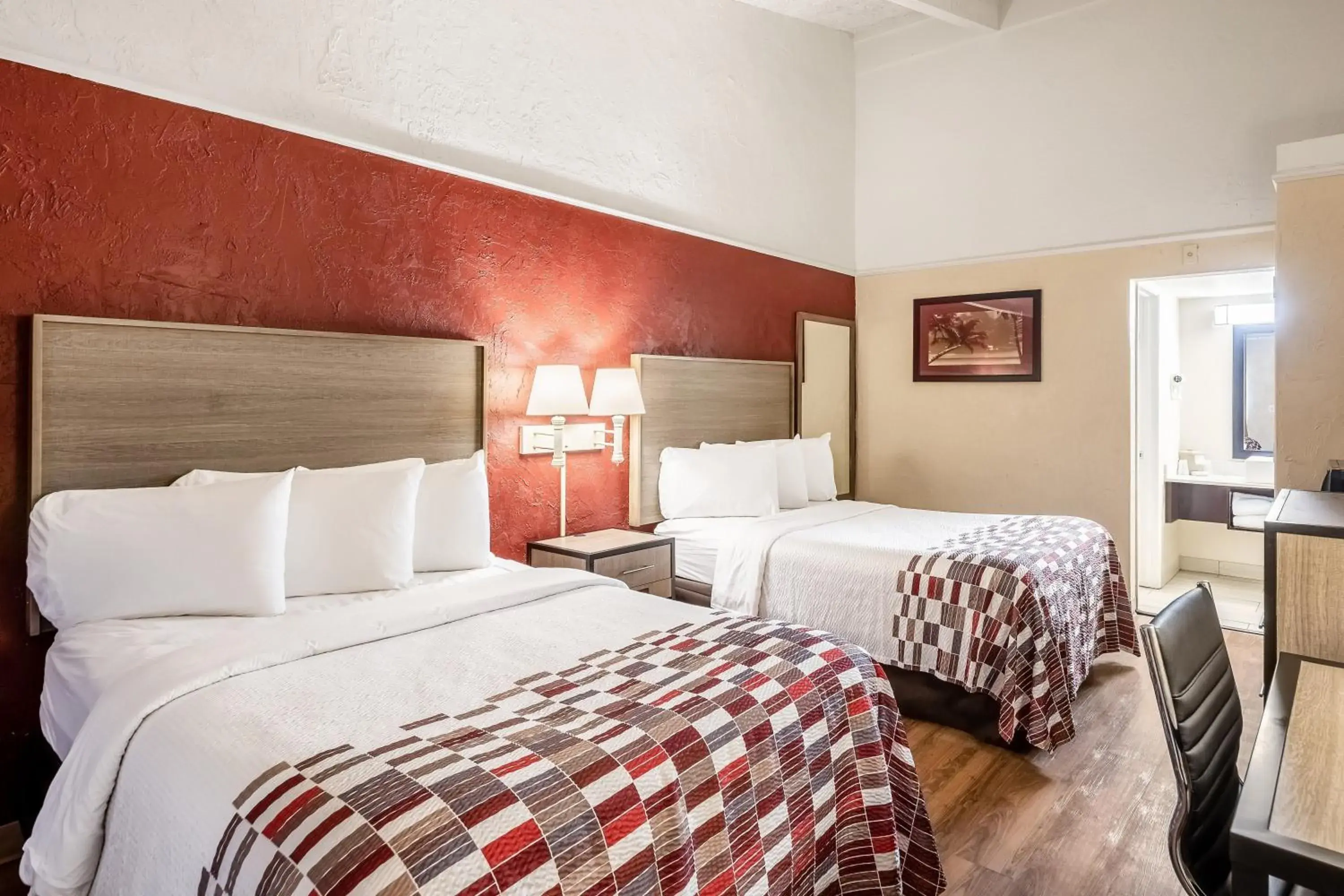Deluxe Room with Two Double Beds Non-Smoking in Red Roof Inn Tampa Bay - St. Petersburg Deluxe Room with Two Double Beds Non-Smoking in Red Roof Inn Tampa Bay - St. Petersburg