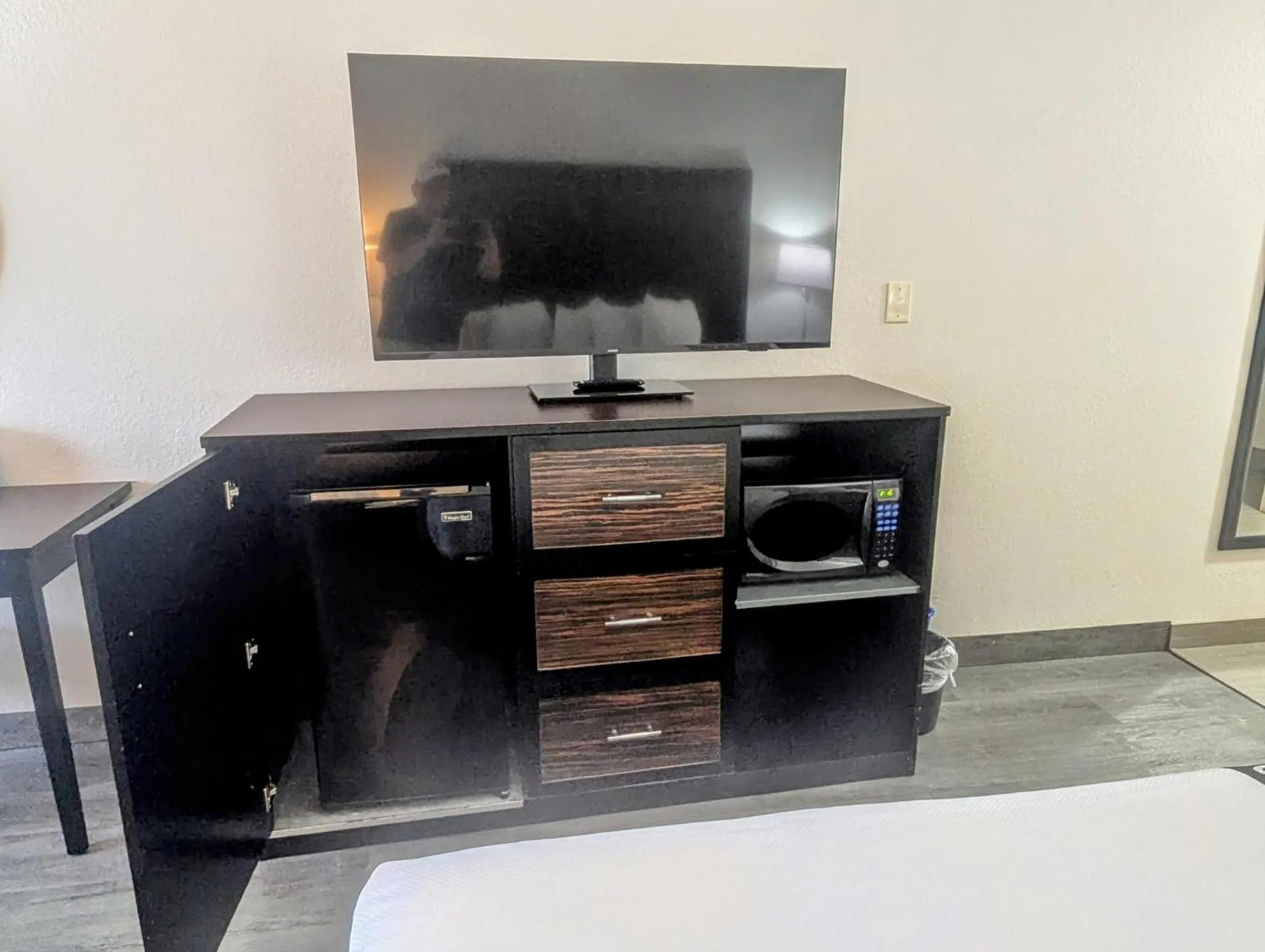 TV and multimedia in La Quinta by Wyndham Prattville