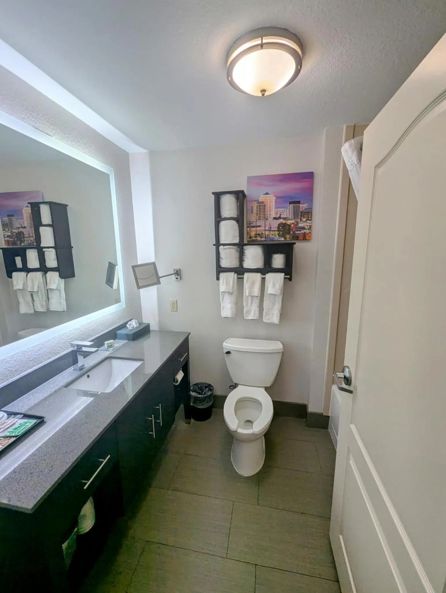 Bathroom in La Quinta by Wyndham Prattville