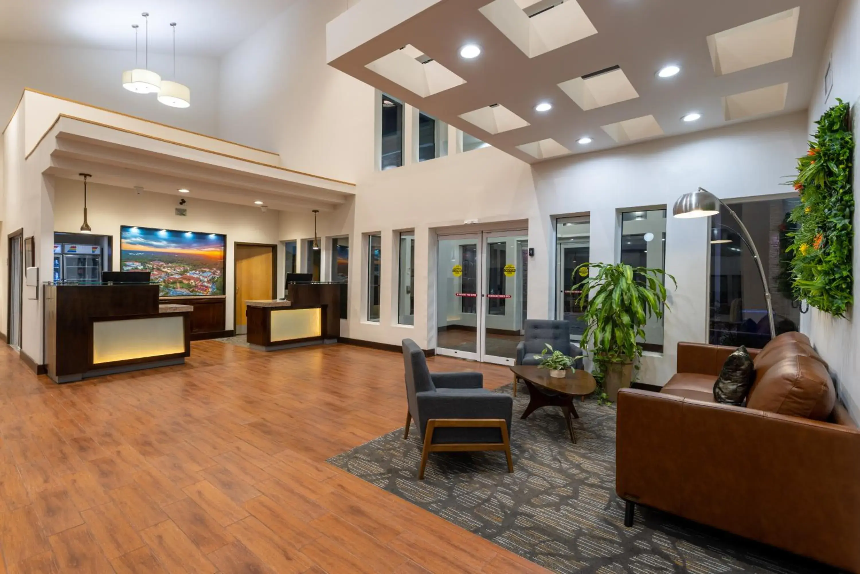Lobby or reception in Wingate by Wyndham Valdosta/Moody AFB Lobby or reception in Wingate by Wyndham Valdosta/Moody AFB