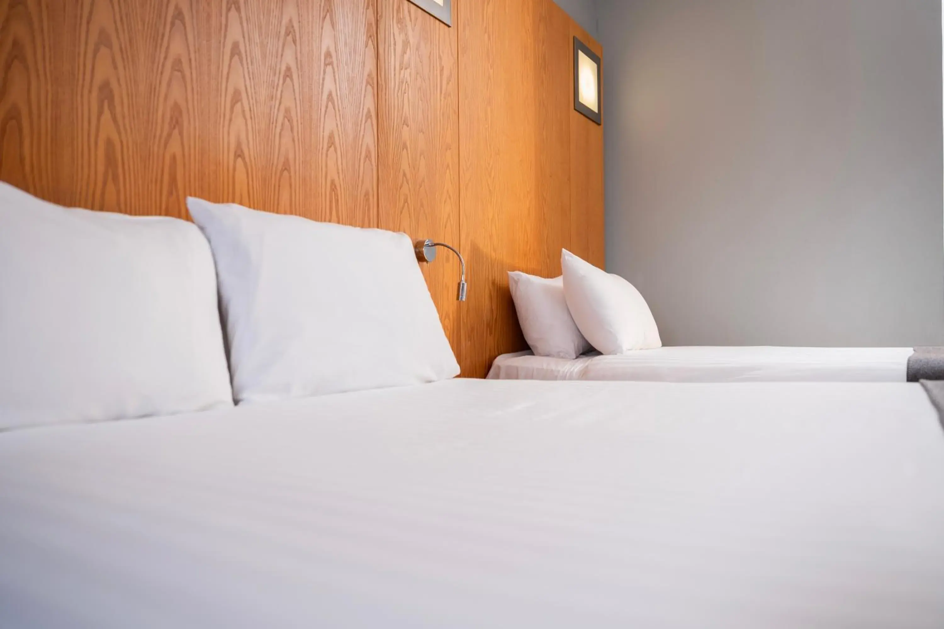 Bed in Ramada by Wyndham Belfast Bed in Ramada by Wyndham Belfast