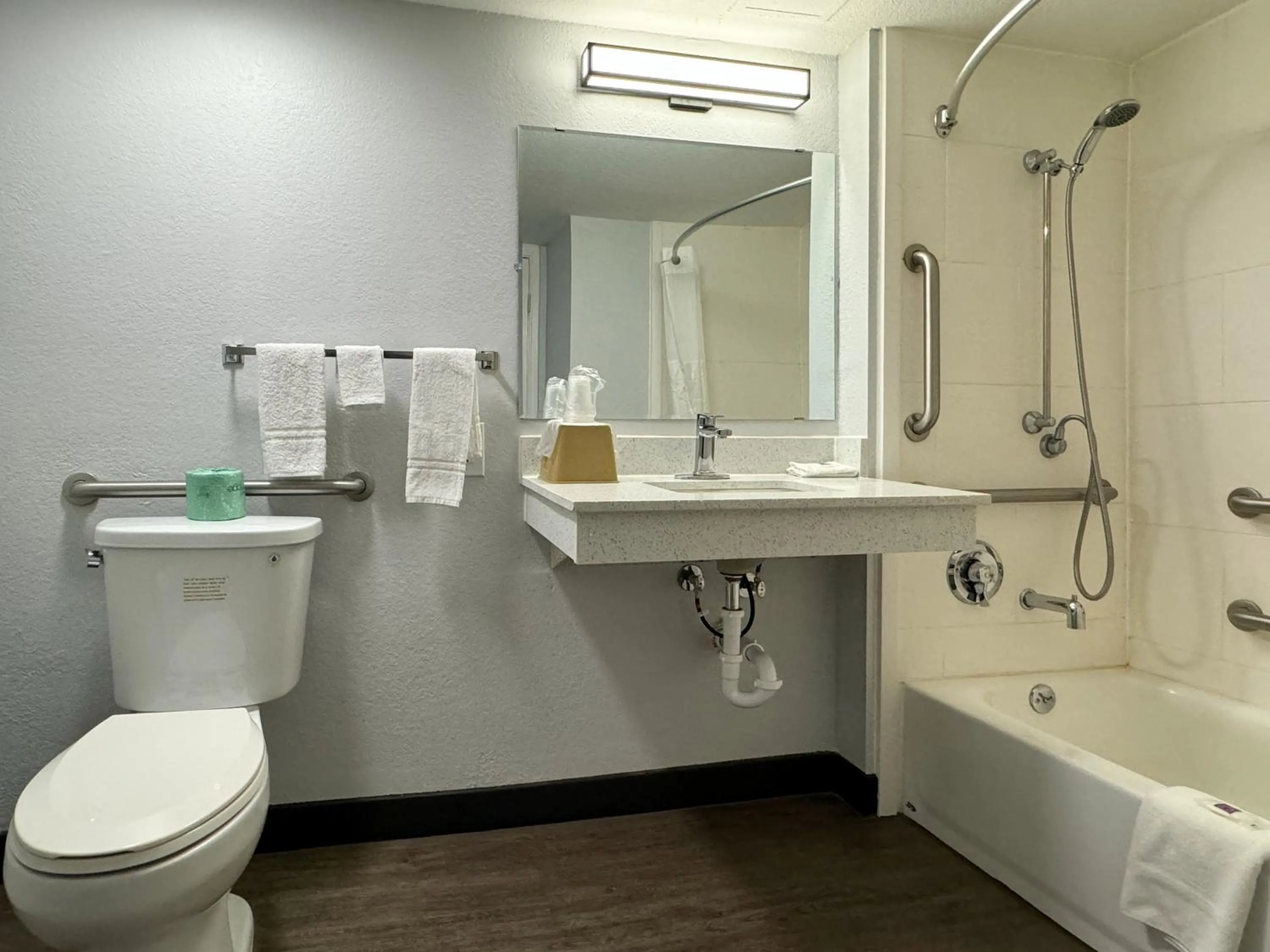 Bathroom in Motel 6 Huntsville AL University Dr.