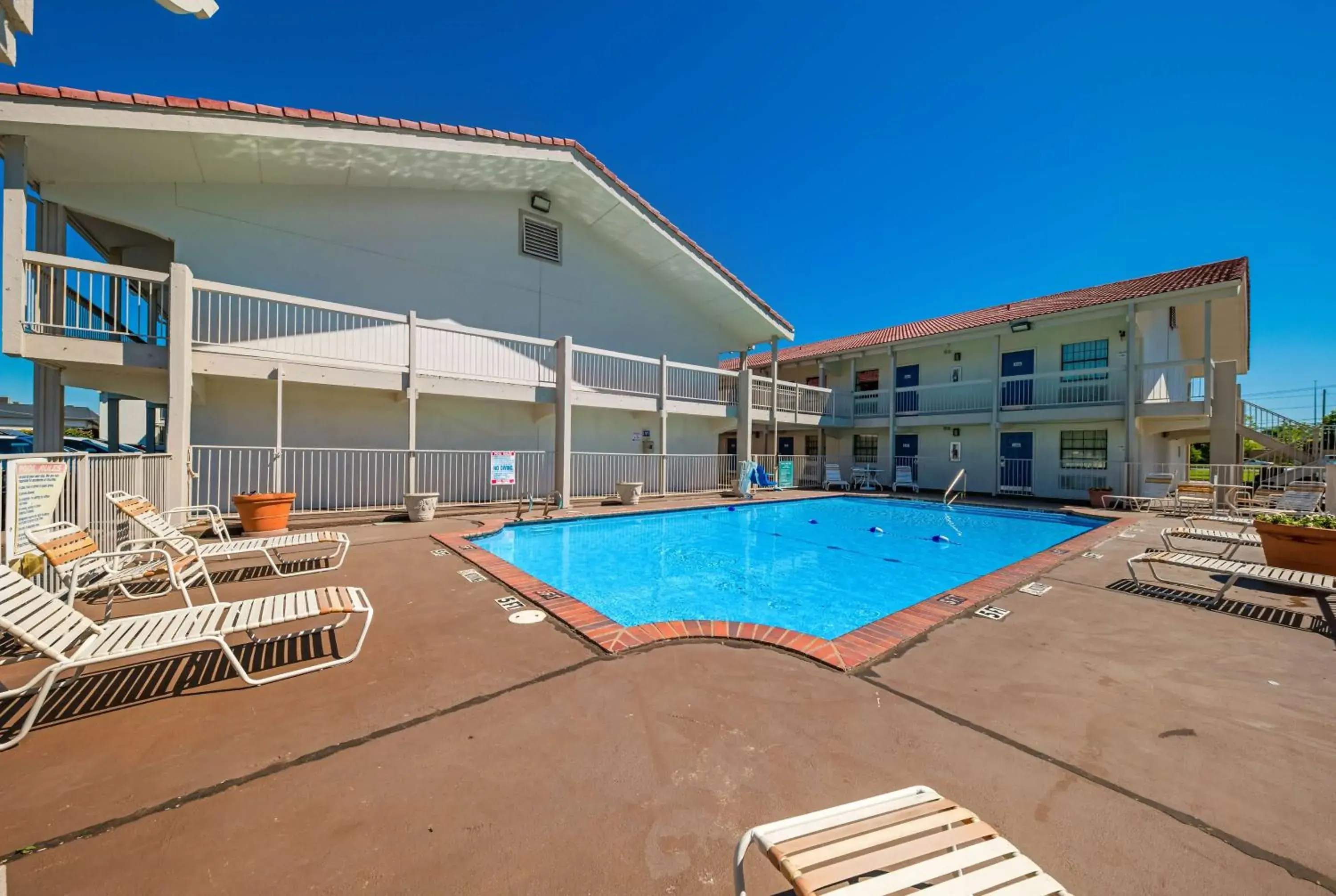Motel 6-Dallas, TX - Farmers Branch Motel 6-Dallas, TX - Farmers Branch