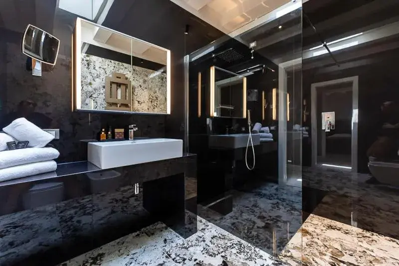 Suite with Sauna in Palazzo della Scala Spa Hotel Suites & Apartments Suite with Sauna in Palazzo della Scala Spa Hotel Suites & Apartments