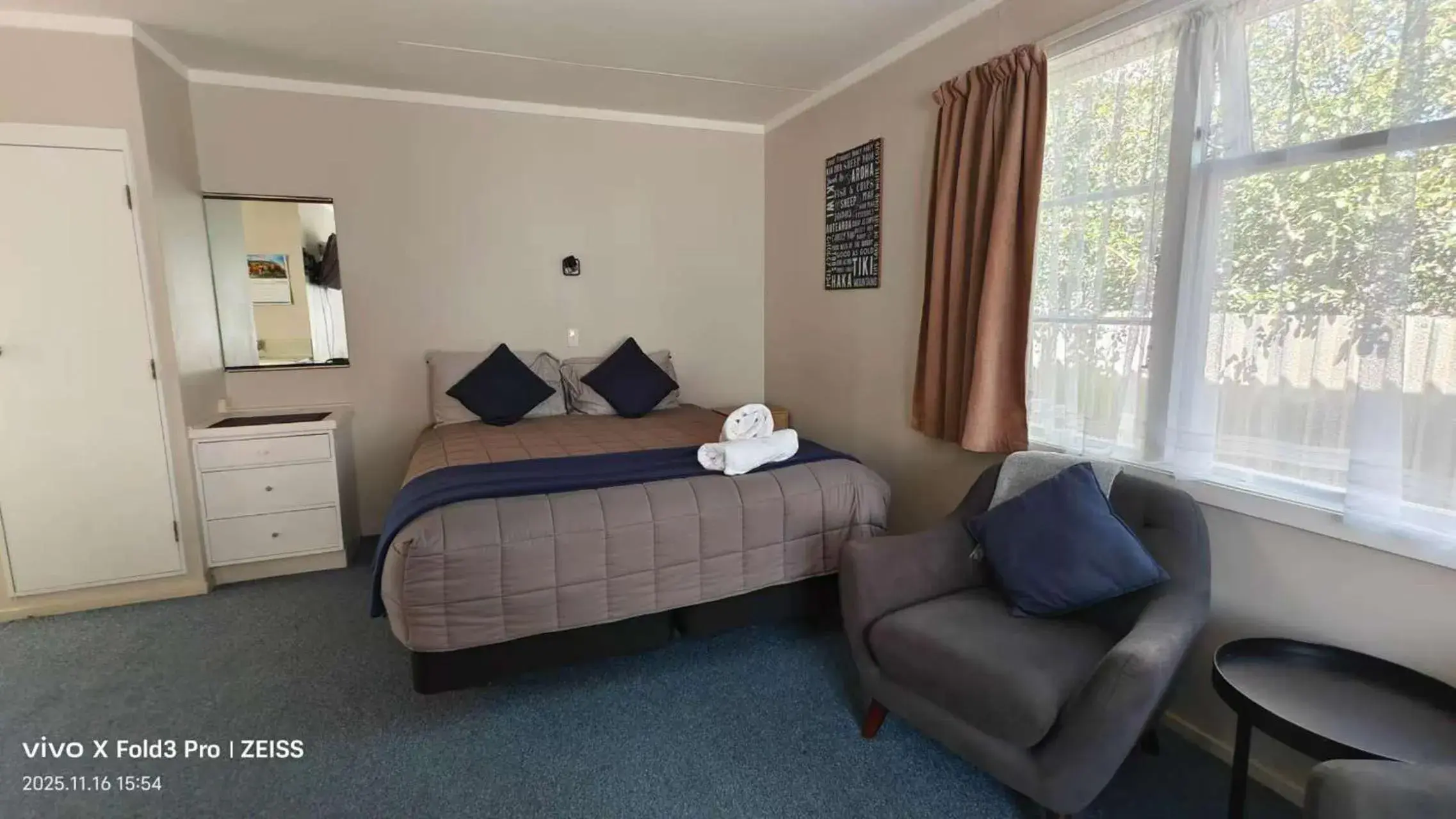 One-Bedroom Suite in Chanel Court Motel One-Bedroom Suite in Chanel Court Motel