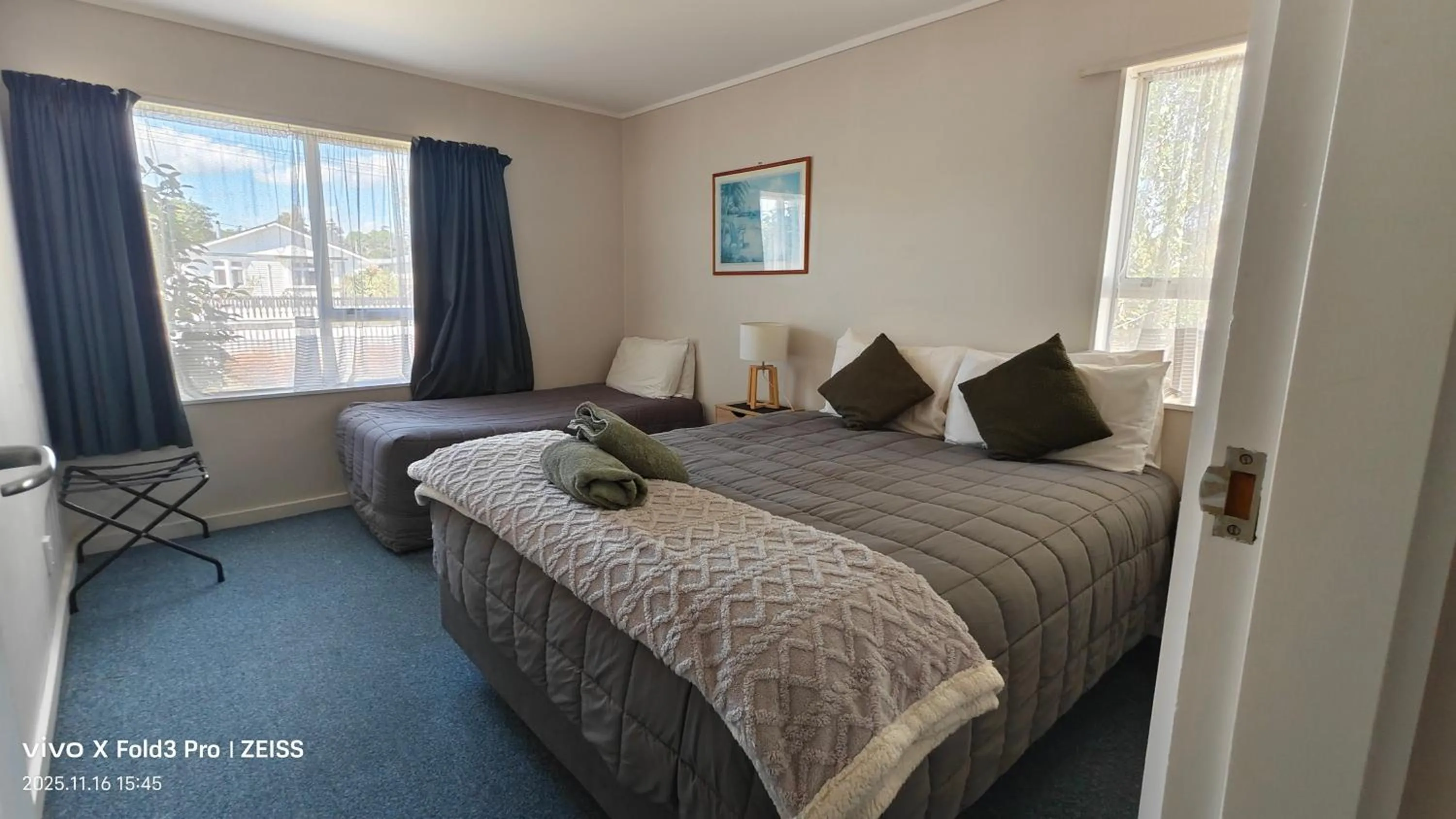 Bed in Chanel Court Motel