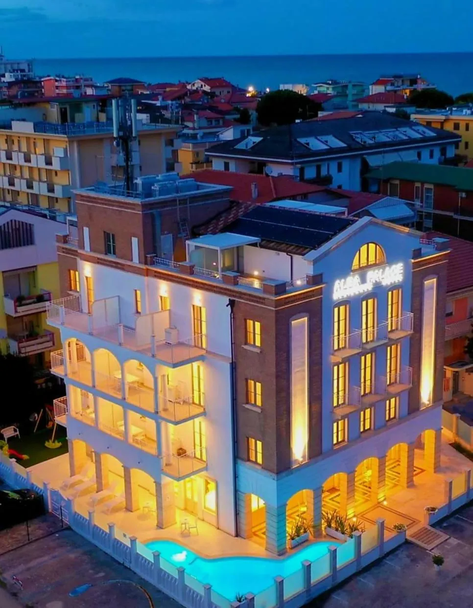 Property building in Residence Hotel Alba Palace