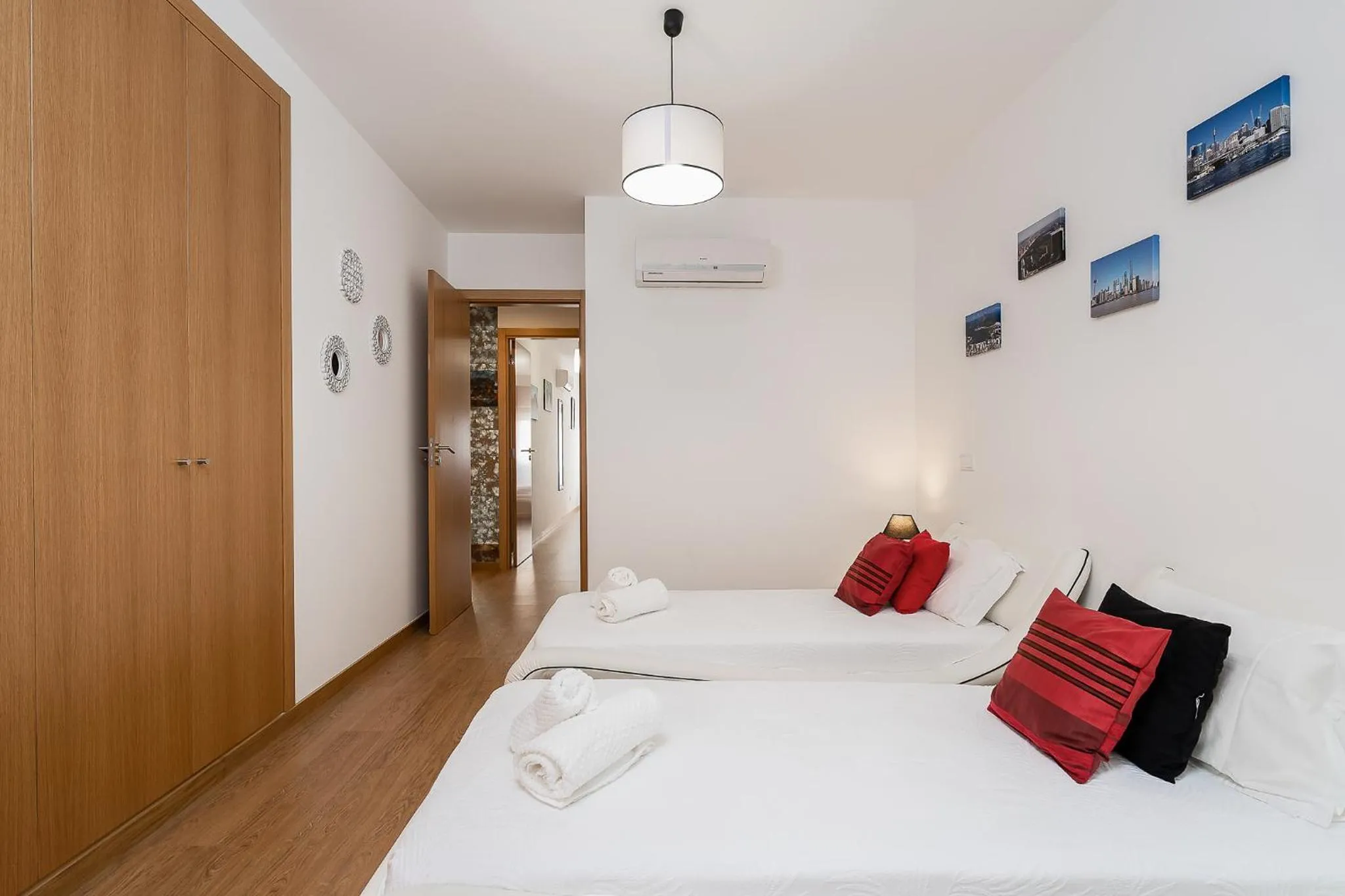 Bathroom, Bed in Terraços do Rio