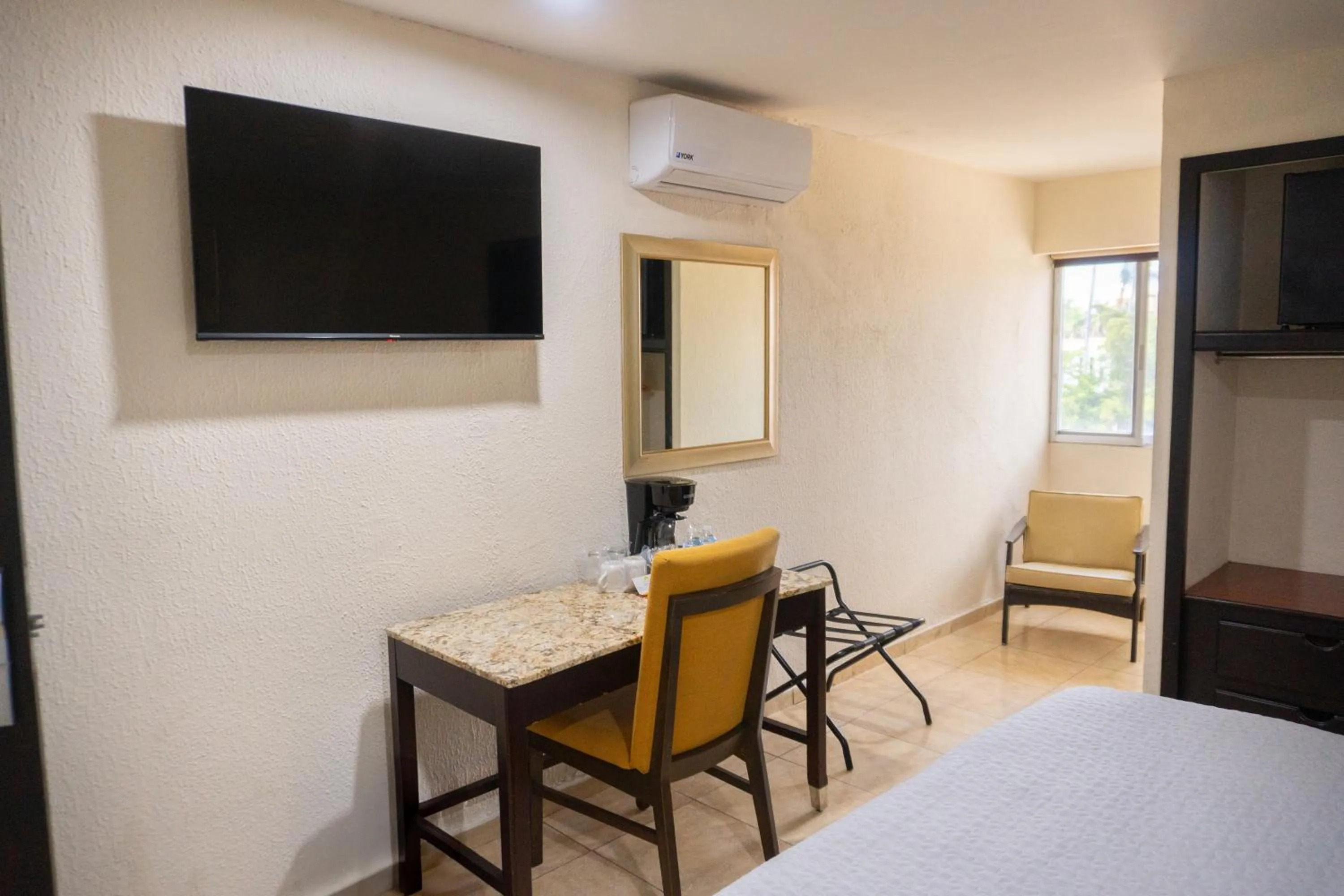 Bed in Hotel America Palacio