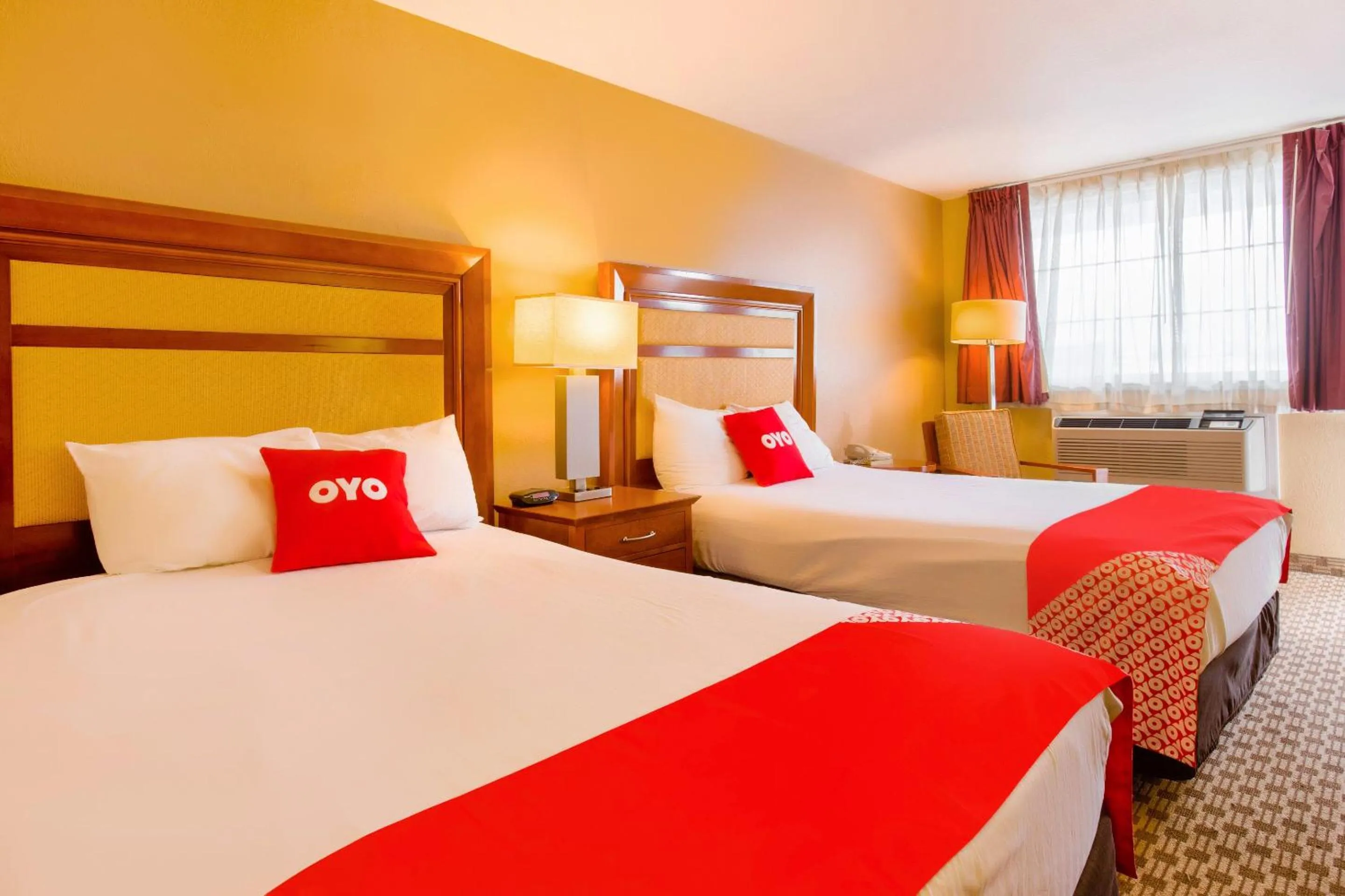 Bedroom in OYO Hotel Lebanon MO I-44