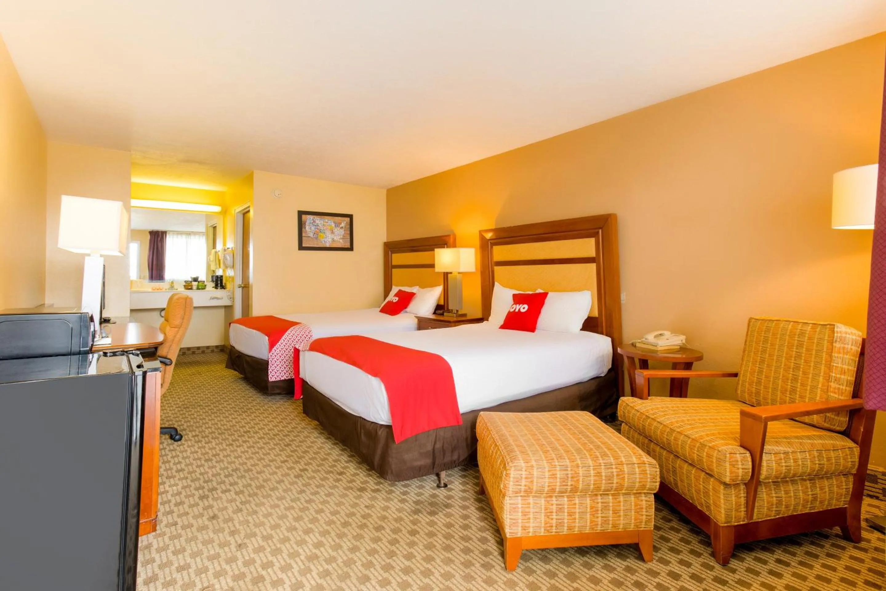 Bedroom in OYO Hotel Lebanon MO I-44