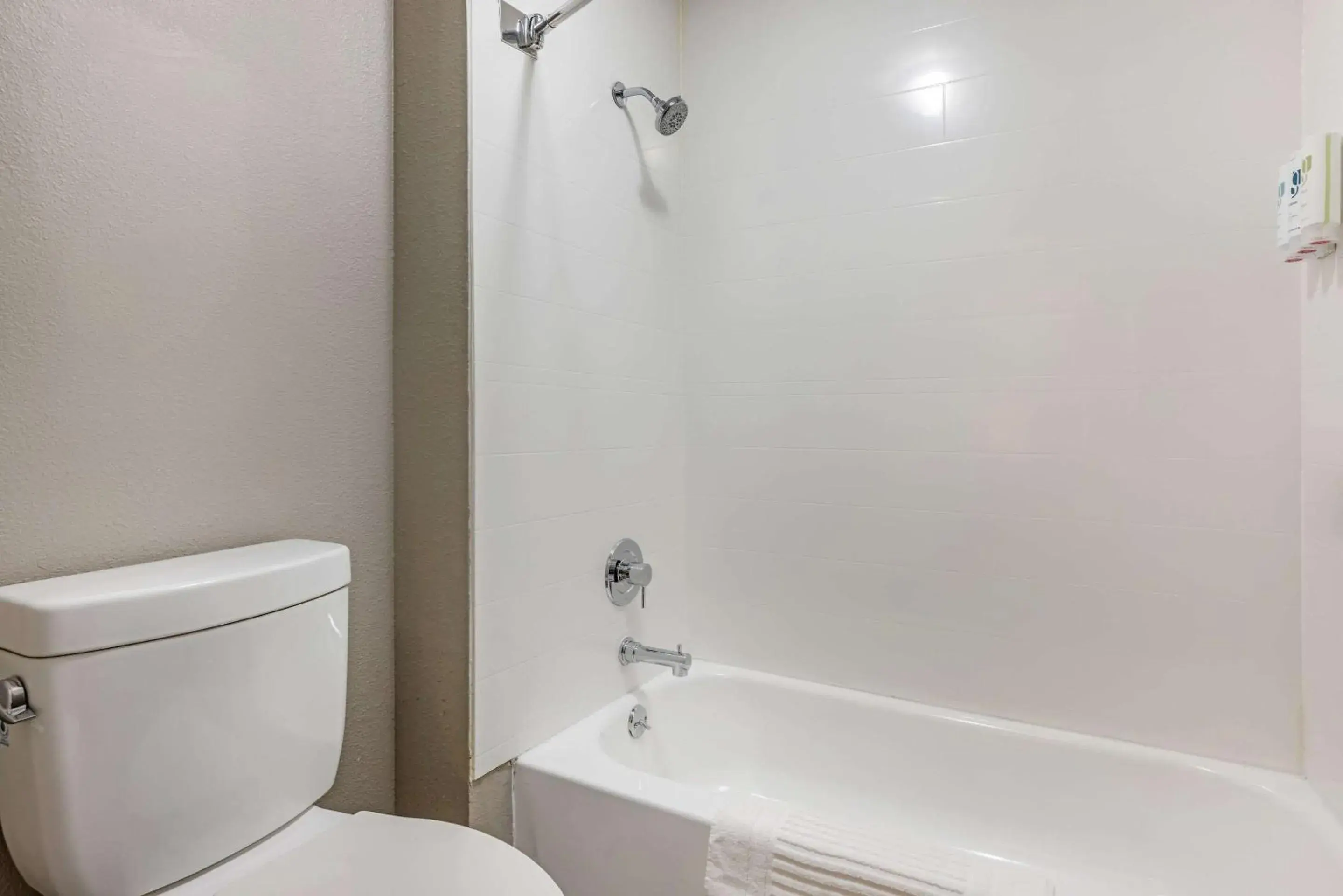 Bedroom in Country Inn & Suites by Radisson Bolingbrook, I-55 Bedroom in Country Inn & Suites by Radisson Bolingbrook, I-55