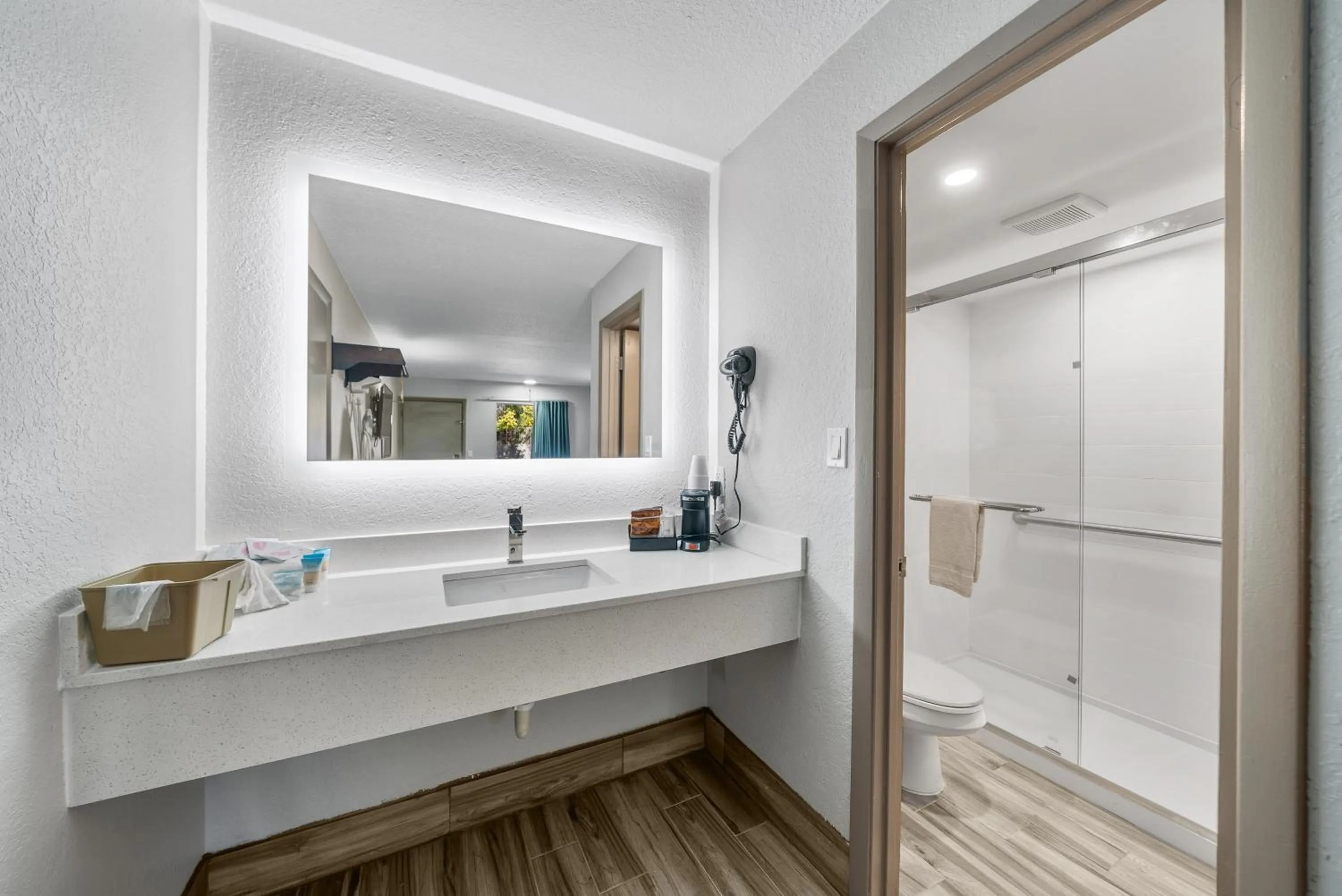 Executive Inn - Panama City Beach