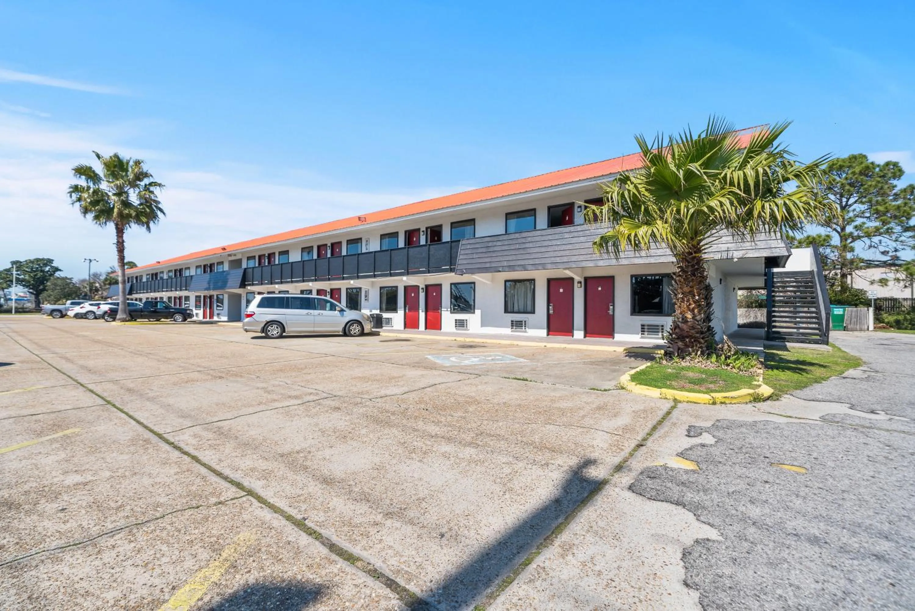 Executive Inn - Panama City Beach