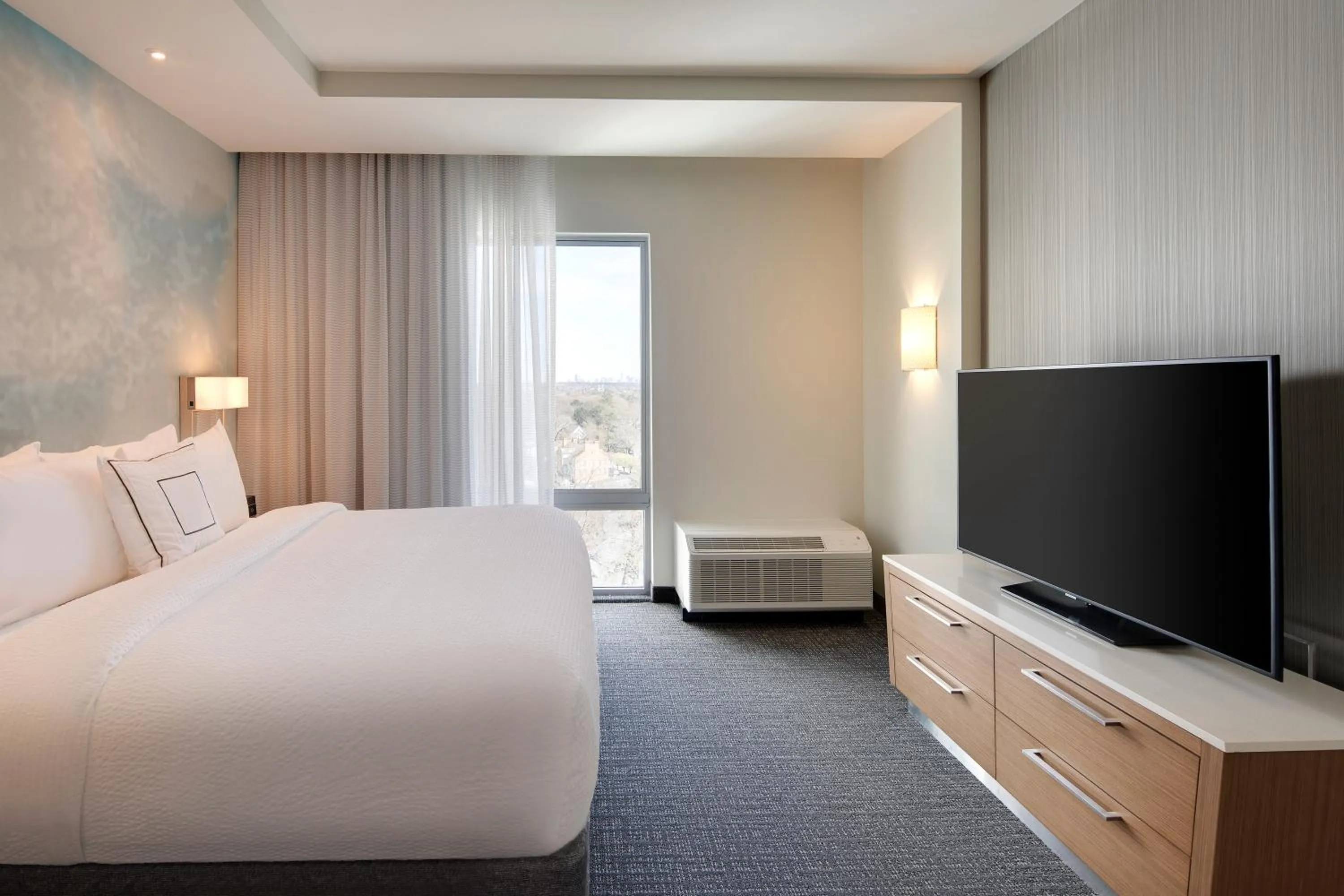 City view, Bed in Courtyard by Marriott Atlanta Vinings/Galleria