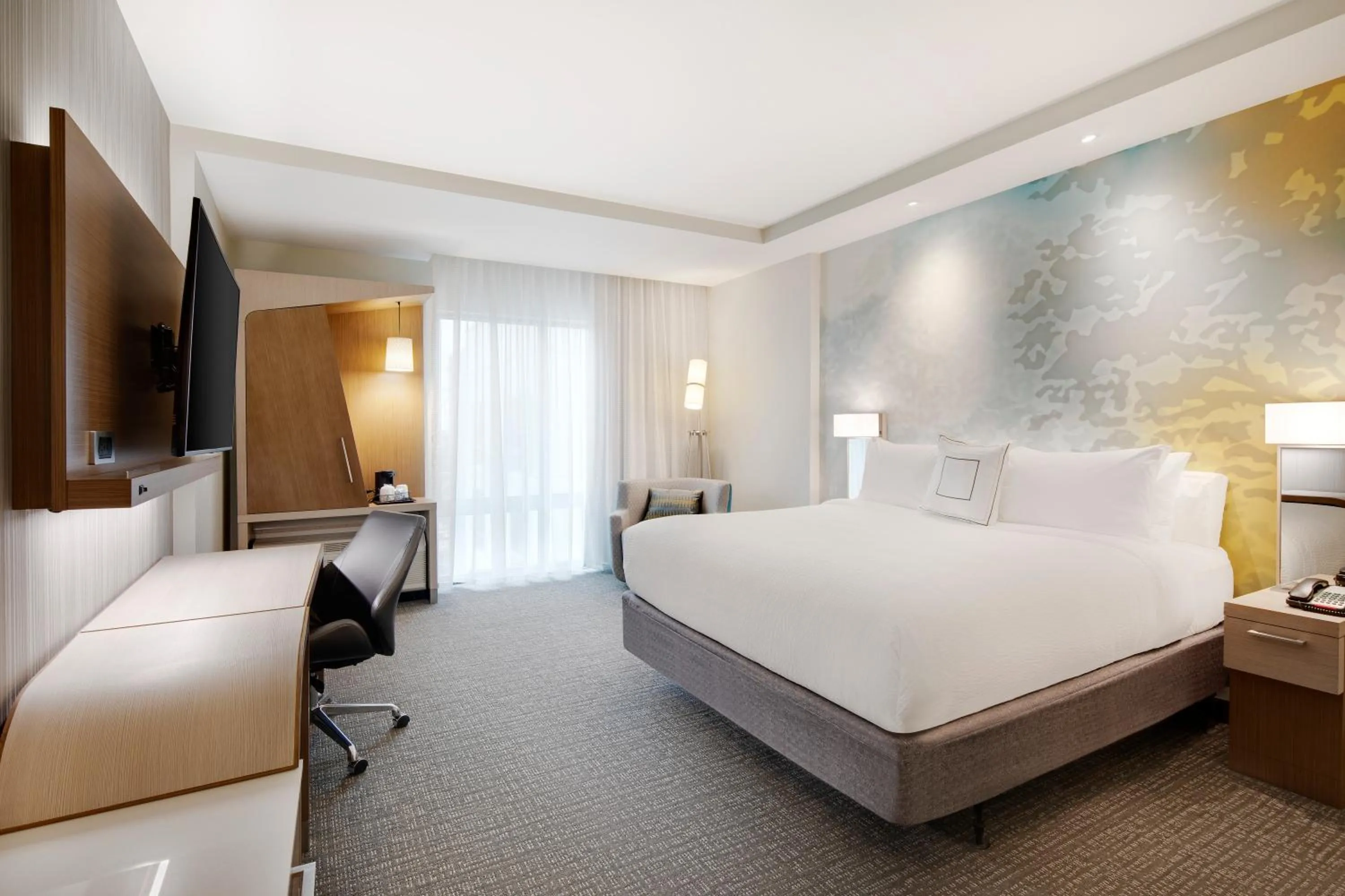 acessibility, Bed in Courtyard by Marriott Atlanta Vinings/Galleria