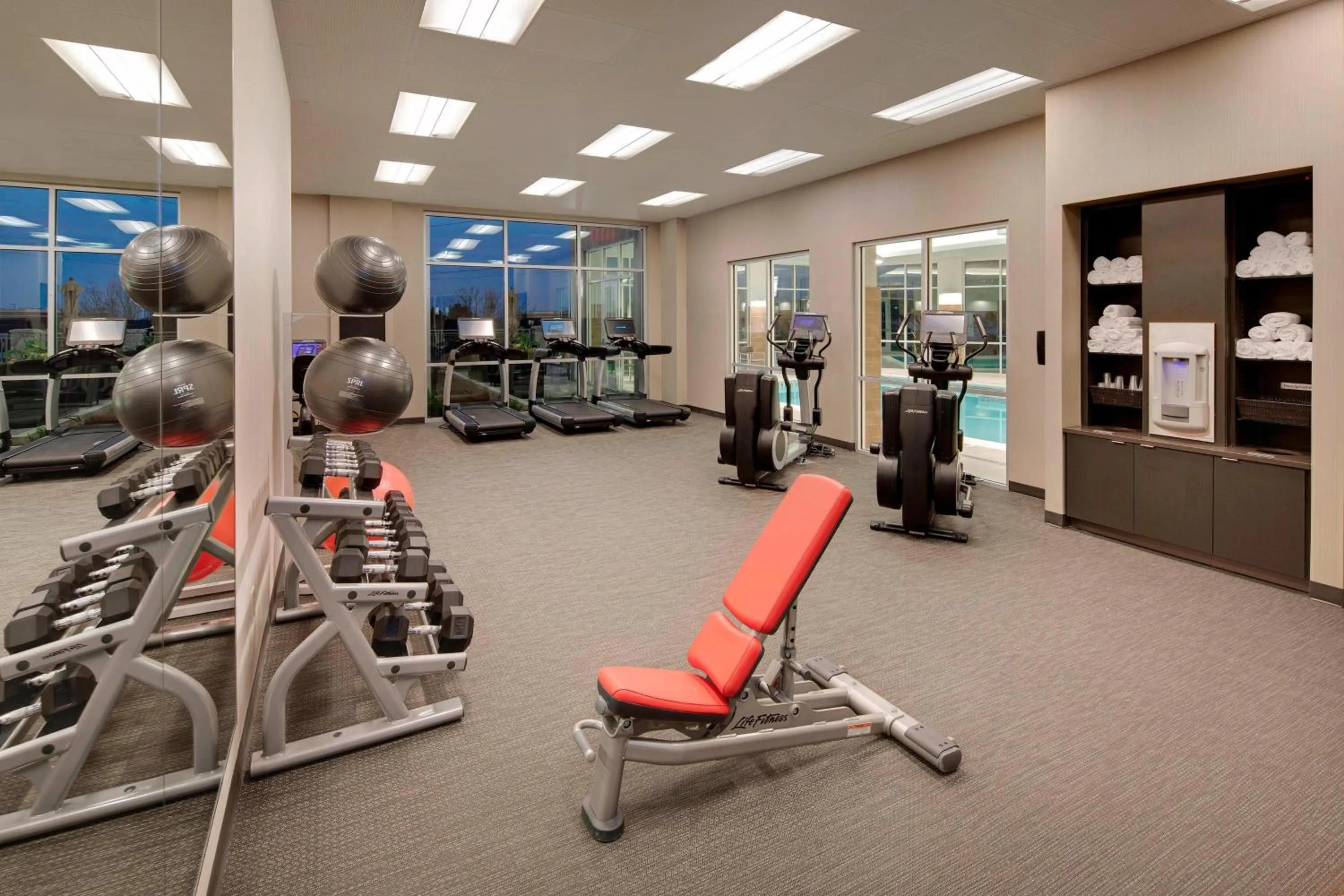 Fitness centre/facilities in Courtyard by Marriott Atlanta Vinings/Galleria