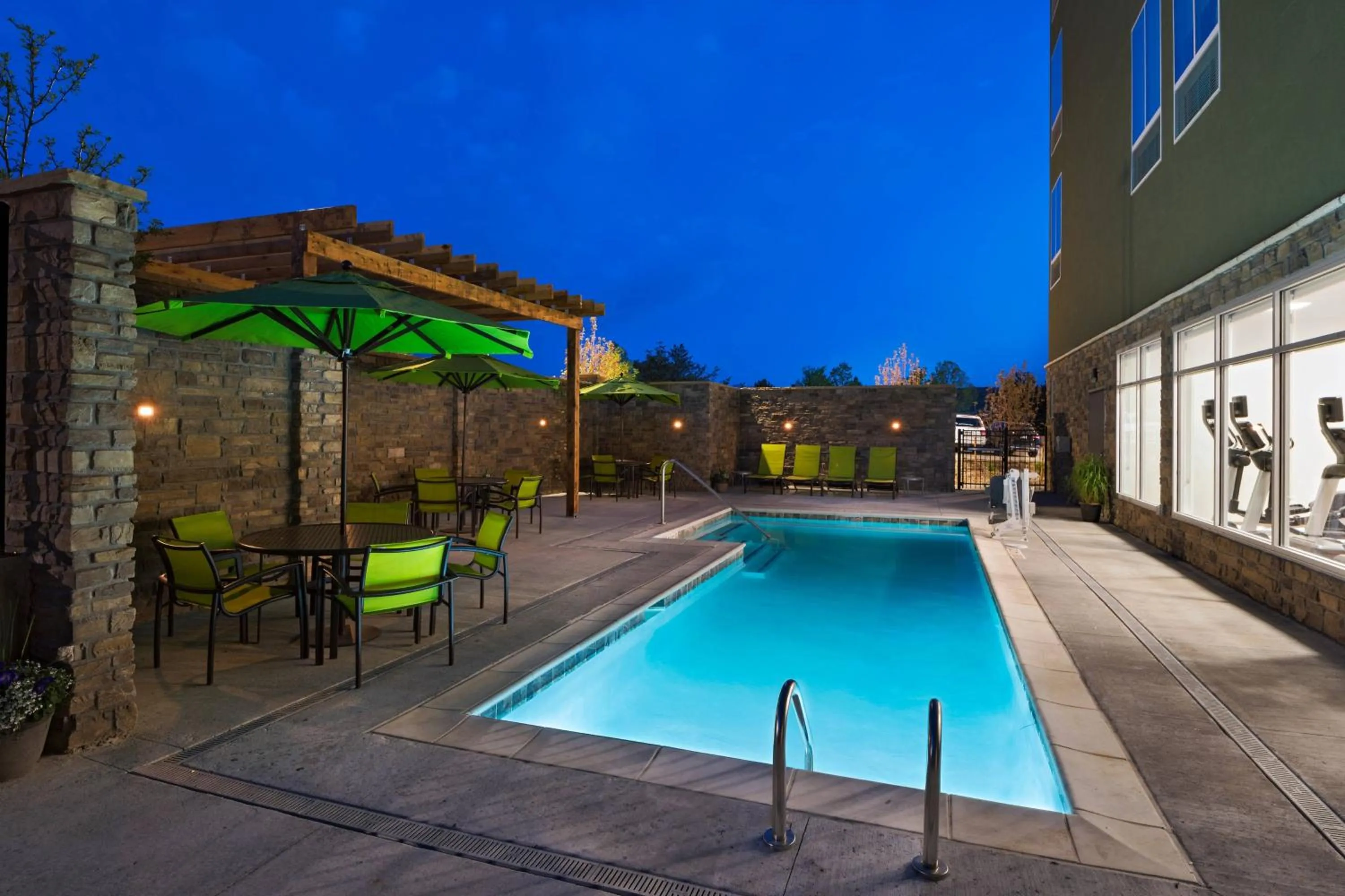 Swimming pool in SpringHill Suites by Marriott Denver West/Golden
