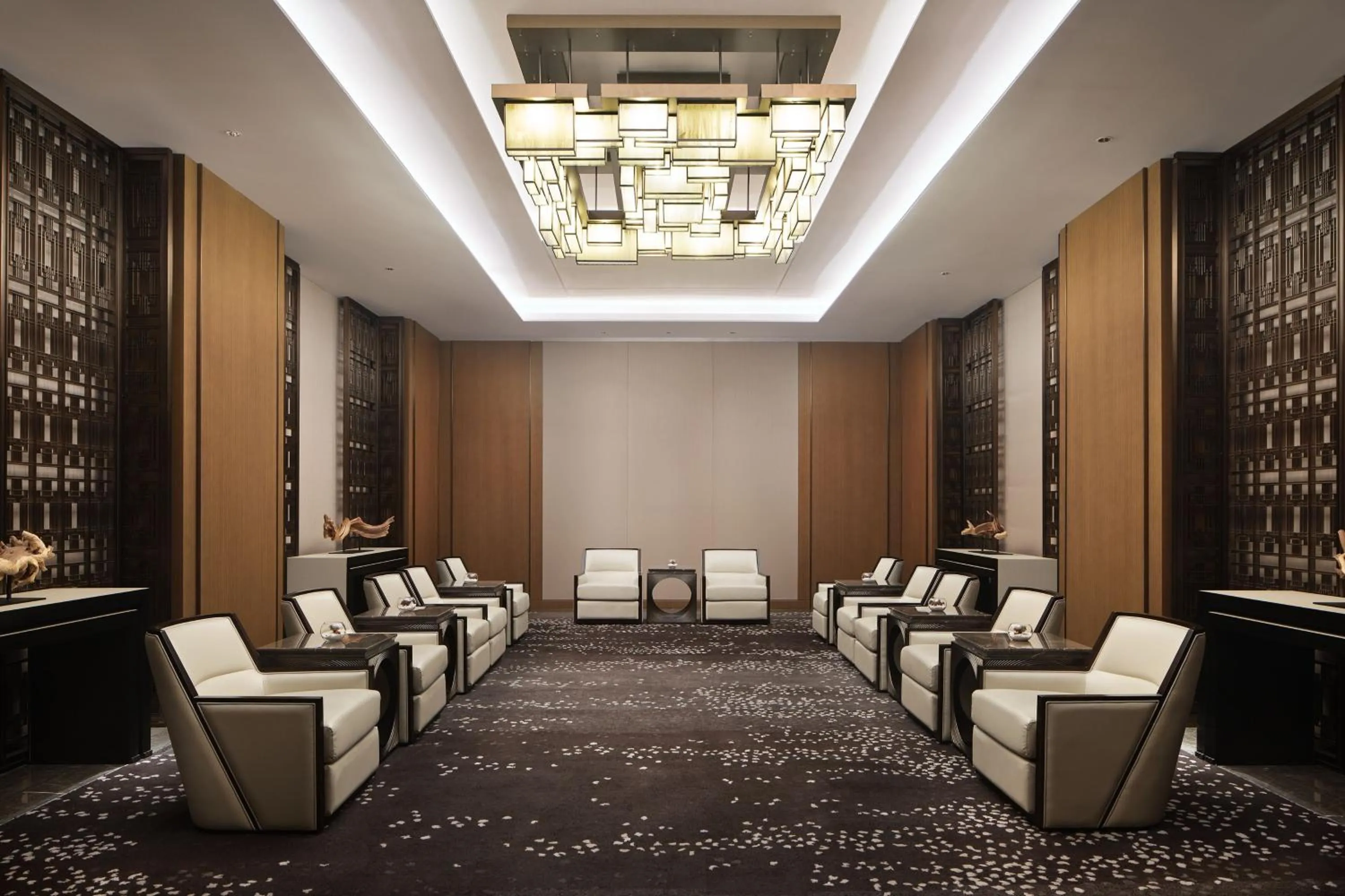 Meeting/conference room in Sheraton Yunfu Xinxing Hotel